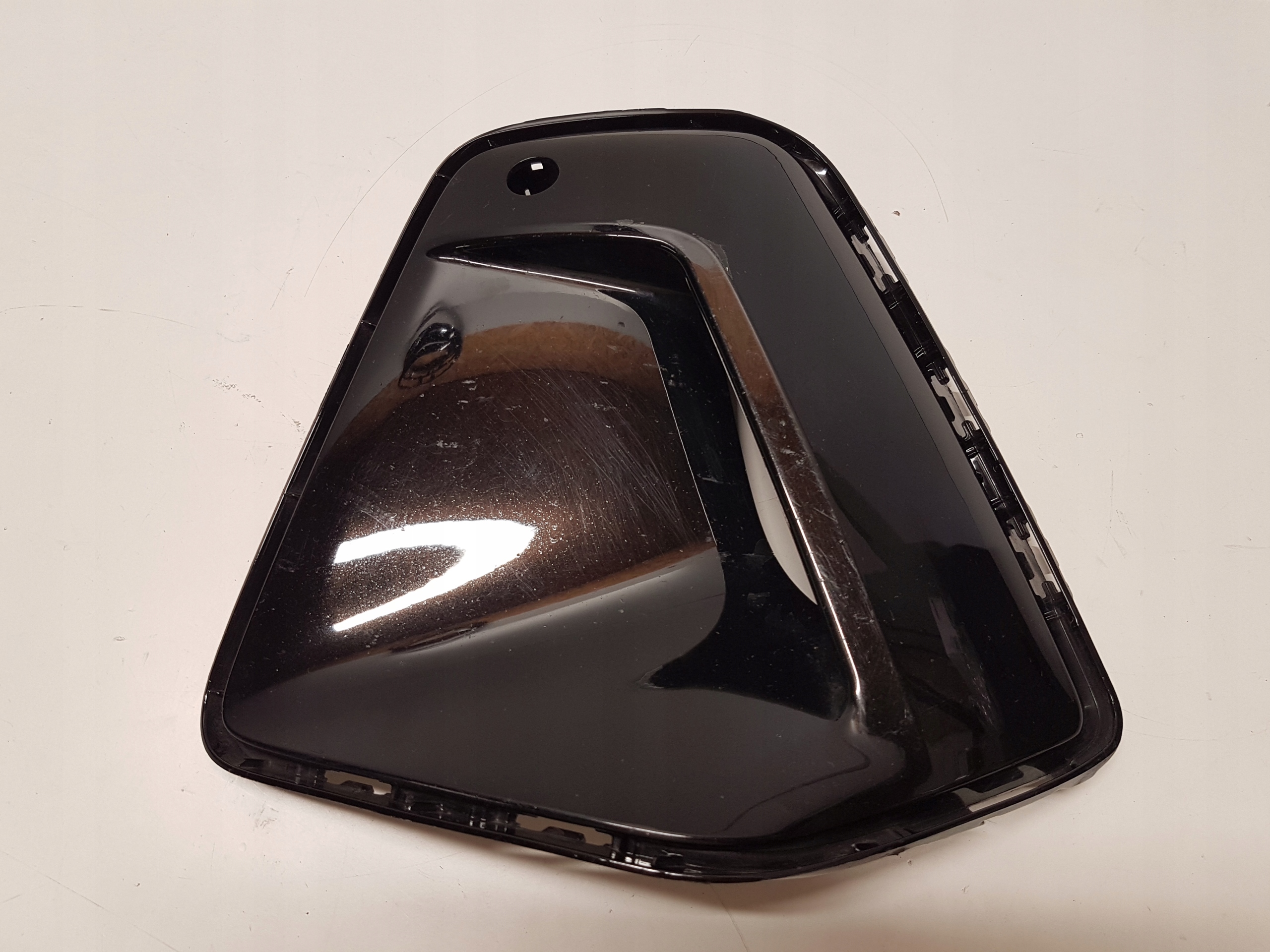 grid of a bumper left front BMW G60 G61 m-packet 8084689
