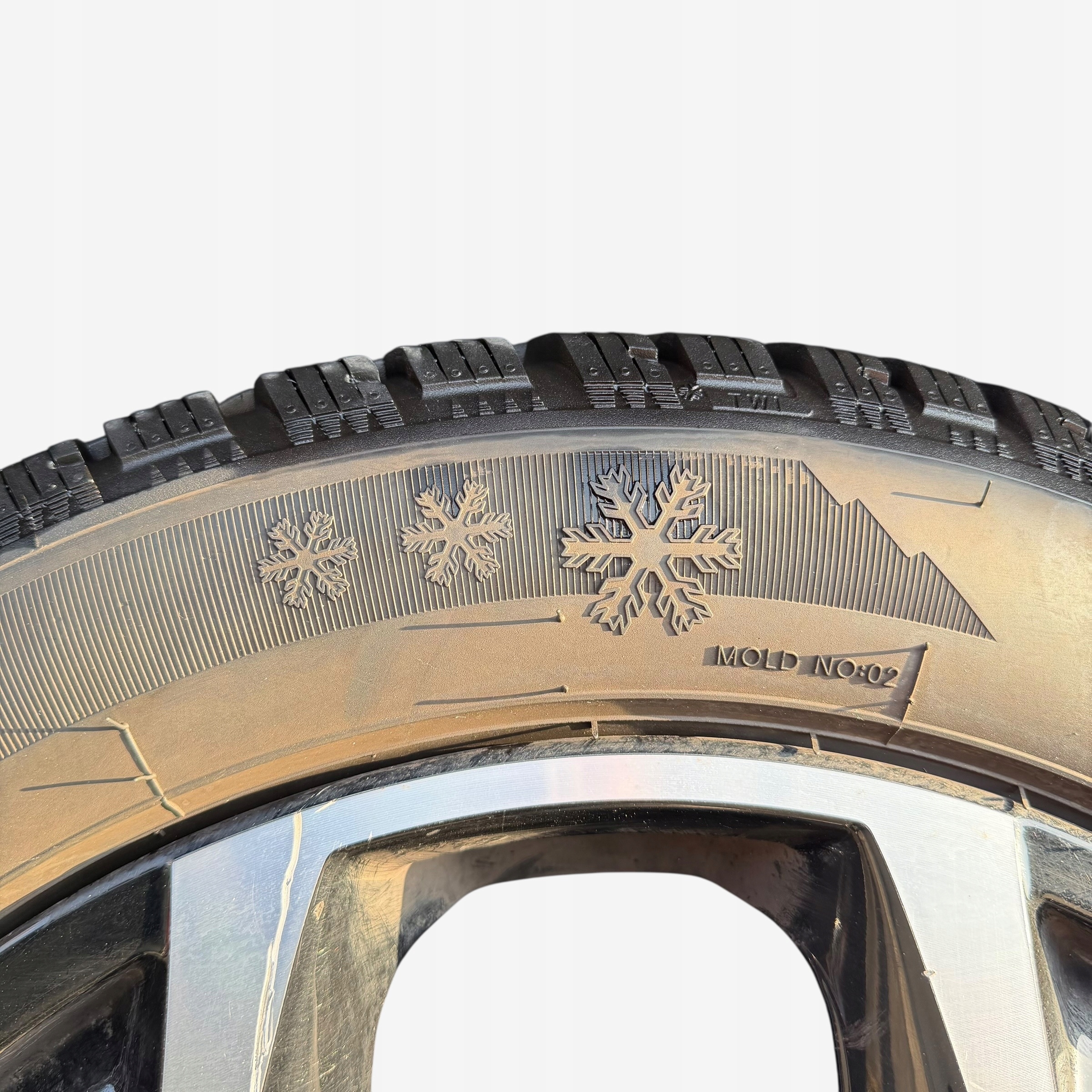 discs wheels tyres OPEL MOKKA B TAURUS 215/55/18" 7MM winter M+S