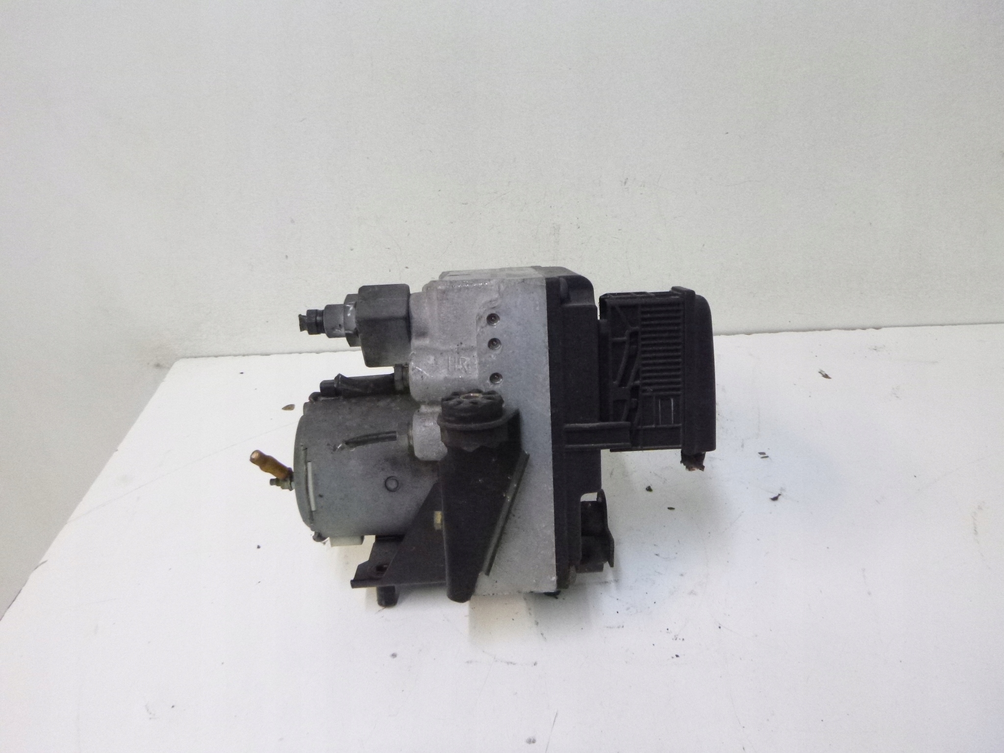 POMPA ABS BMW E39 2.0 0265217000 98R.