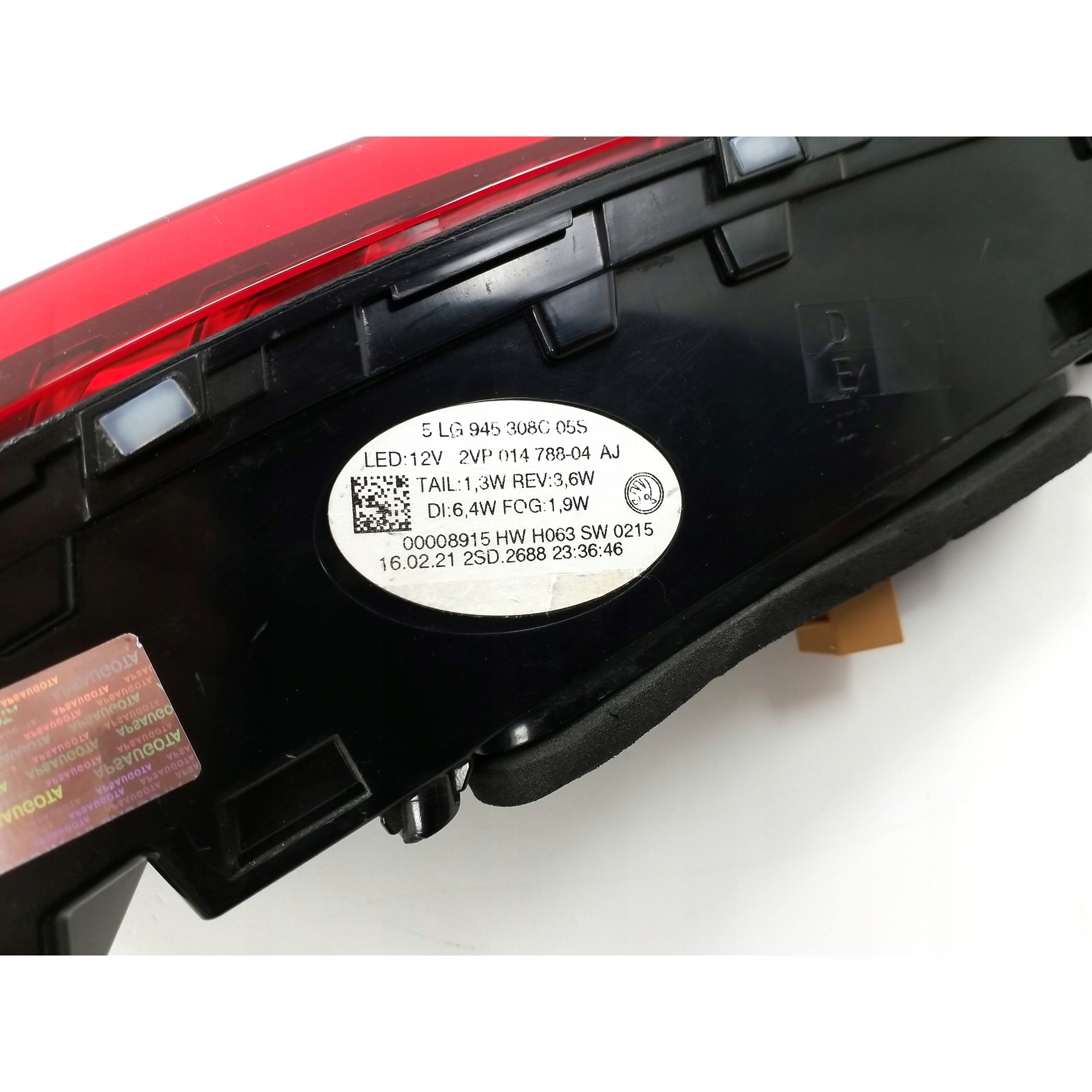 SKODA ENYAQ IV задний свет 5LG945308C