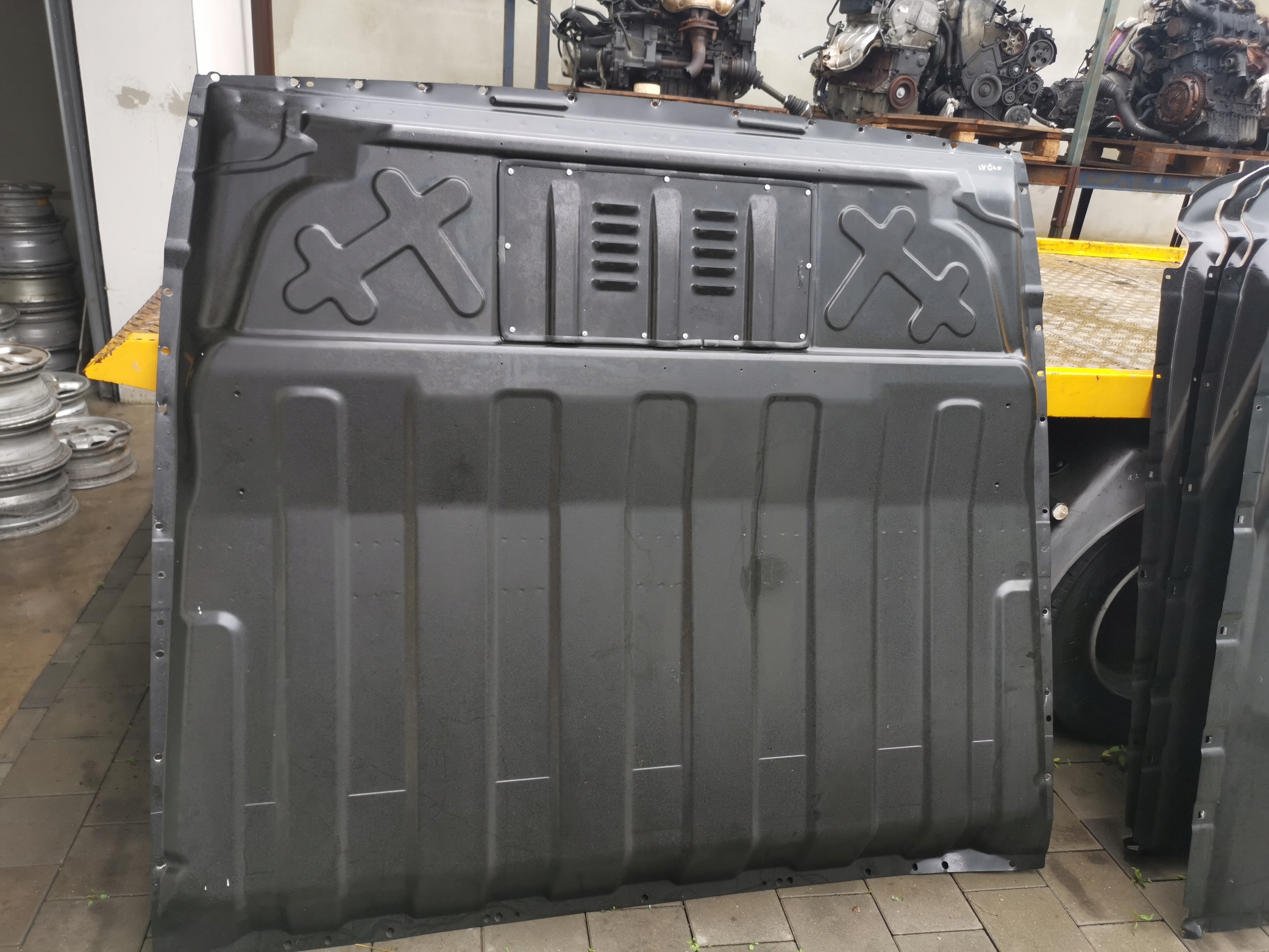 ŚCIANA GRODZIOWA IVECO DAILY IV 14-