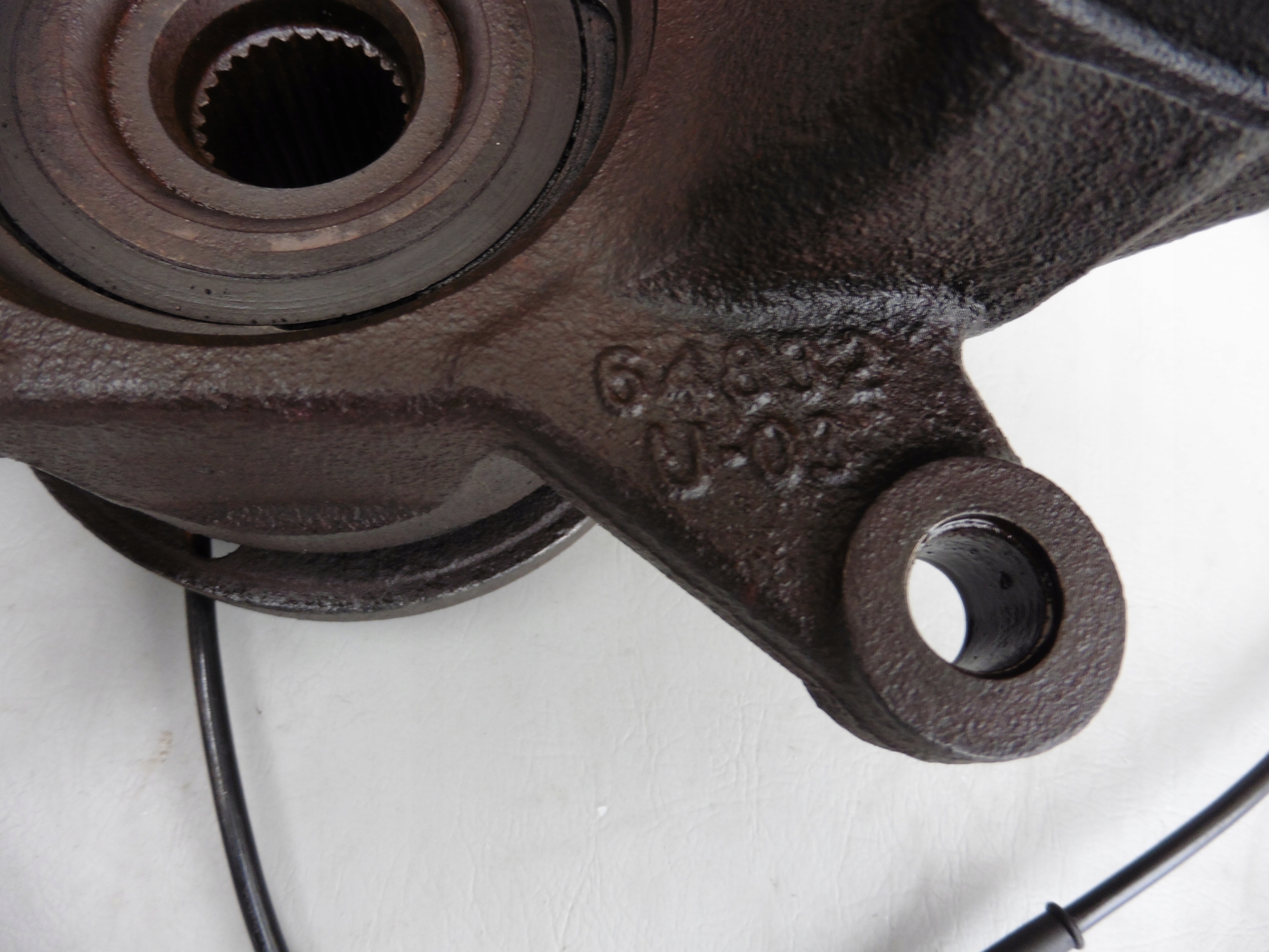 ZWROTNICA PIASTA LEWY PRZÓD FIAT SCUDO II EXPERT II JUMPY 1,6 2,0 HDI ABS Numer katalogowy części 64832 U-03