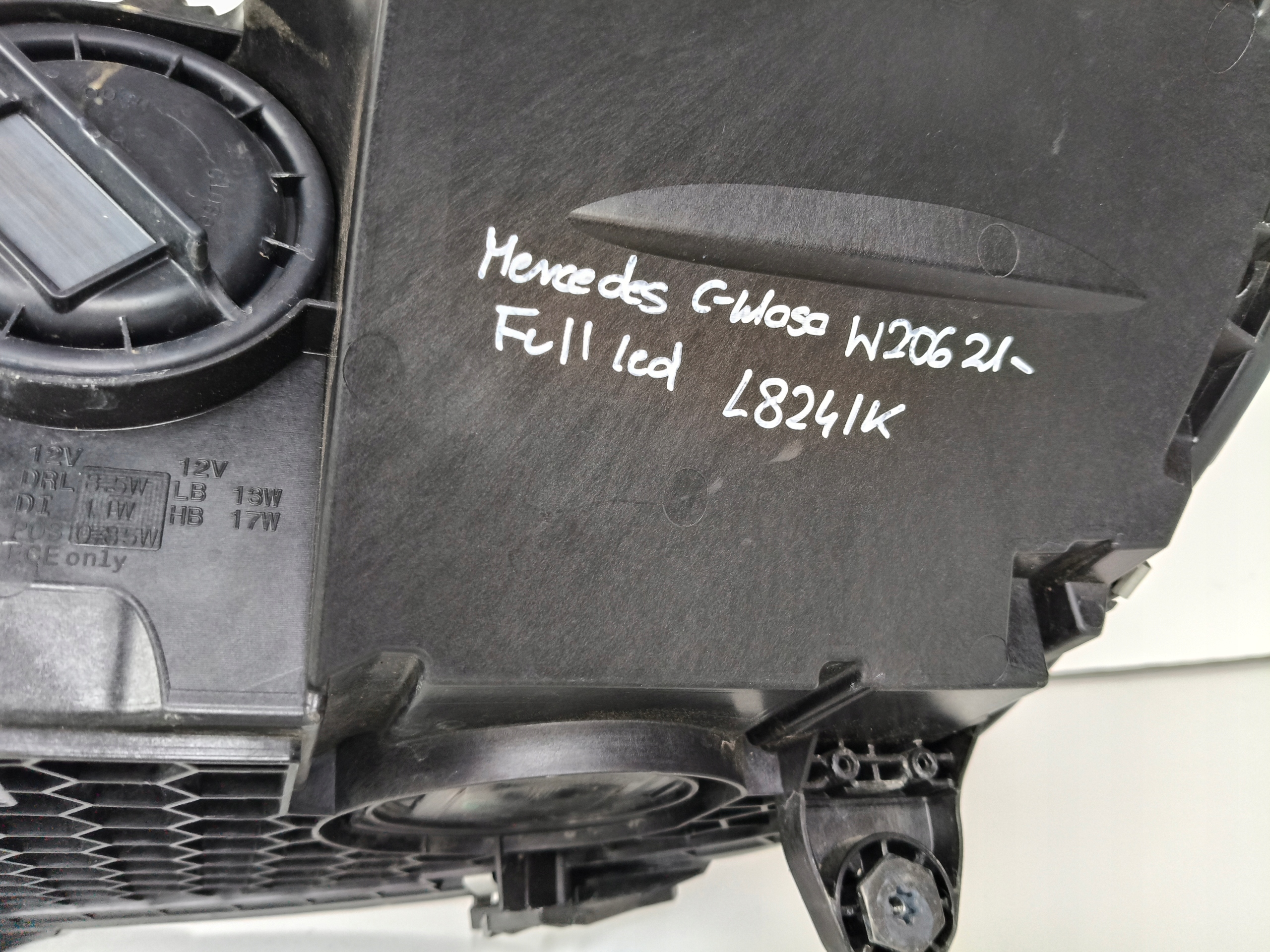 light right REFLEKTOR MERCEDES C-KLASA W206 21- FULL LED HIGH PERFORMANCE