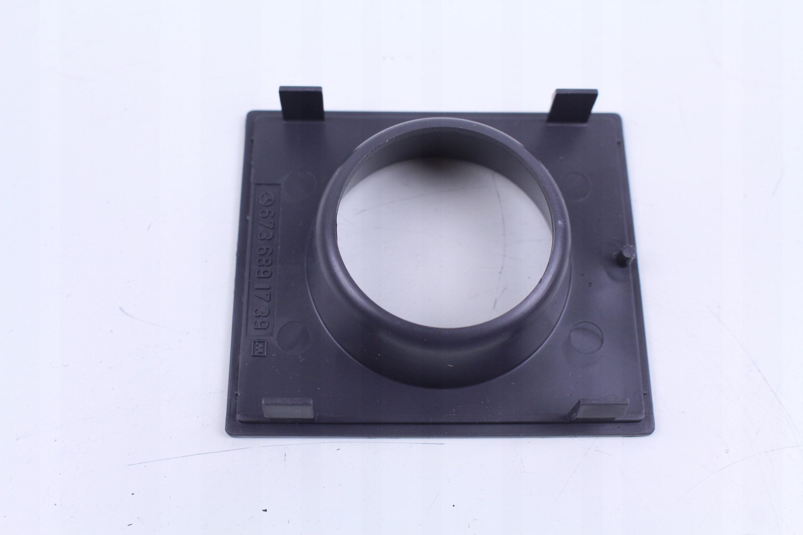 RAMKA OSLONA PRZELACZNIKA MERCEDES 609 VARIO Producent części Mercedes-Benz OE