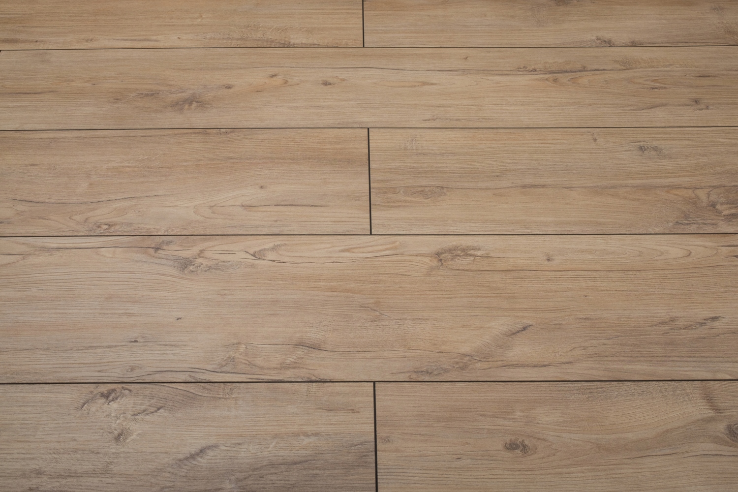 PANELE PODŁOGOWE KRONOTEX AC4 8MM SZER 24CM V4 Szerokość produktu 24.4 cm