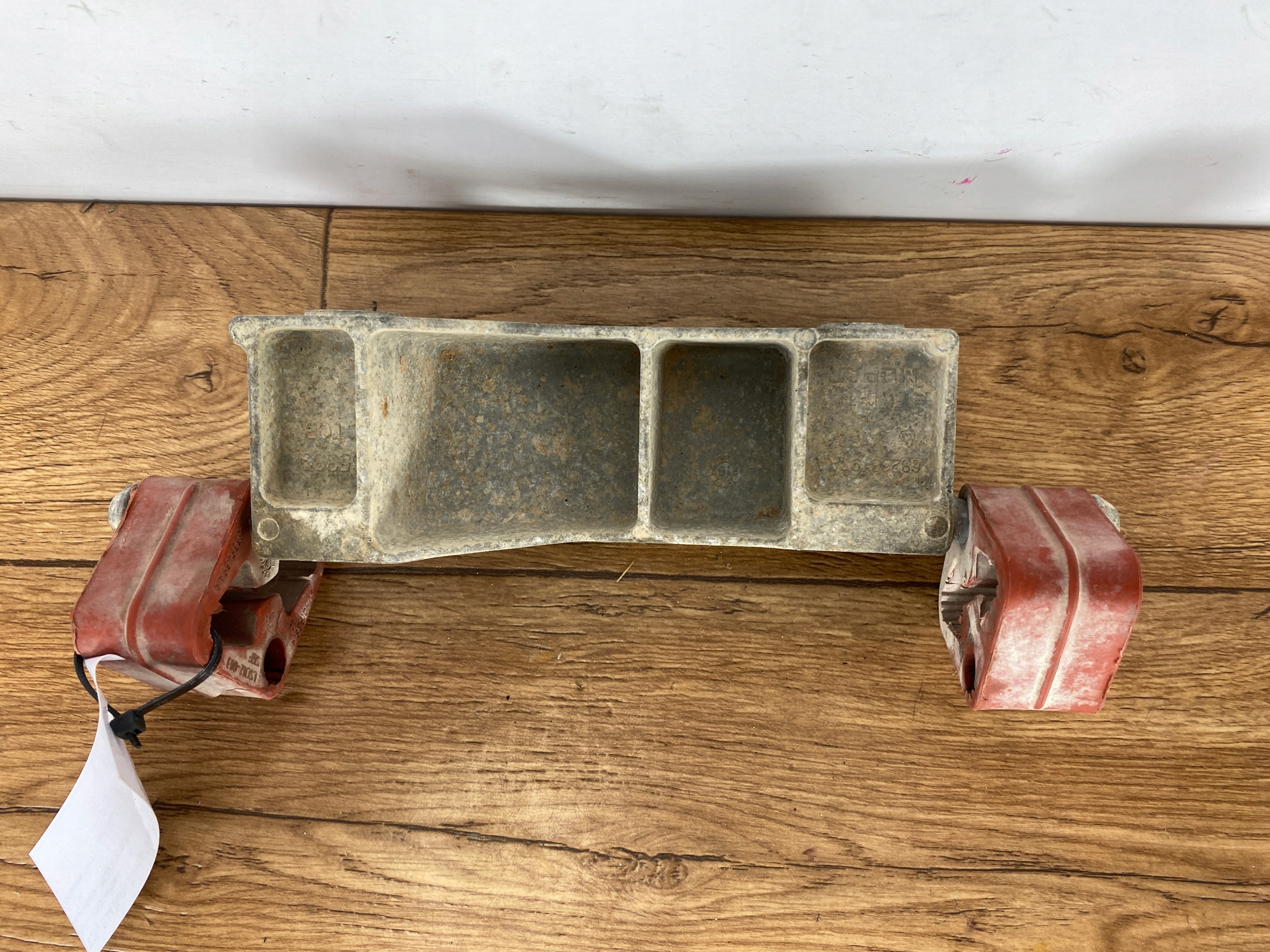gomma / gomme Supporto dello scarico 5.7l Ram 1500 2019+