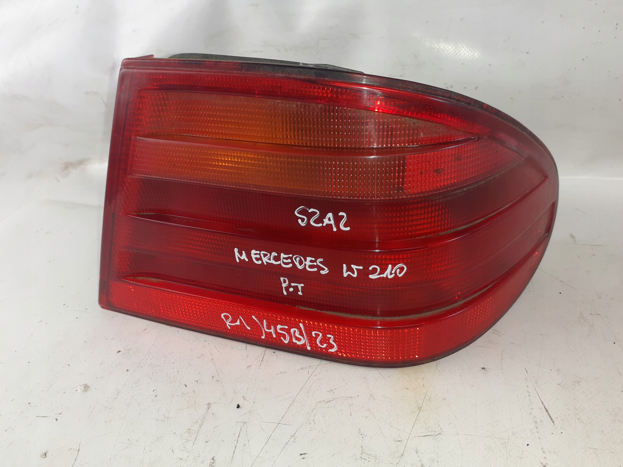 MERCEDES W210 sedan right light rear part