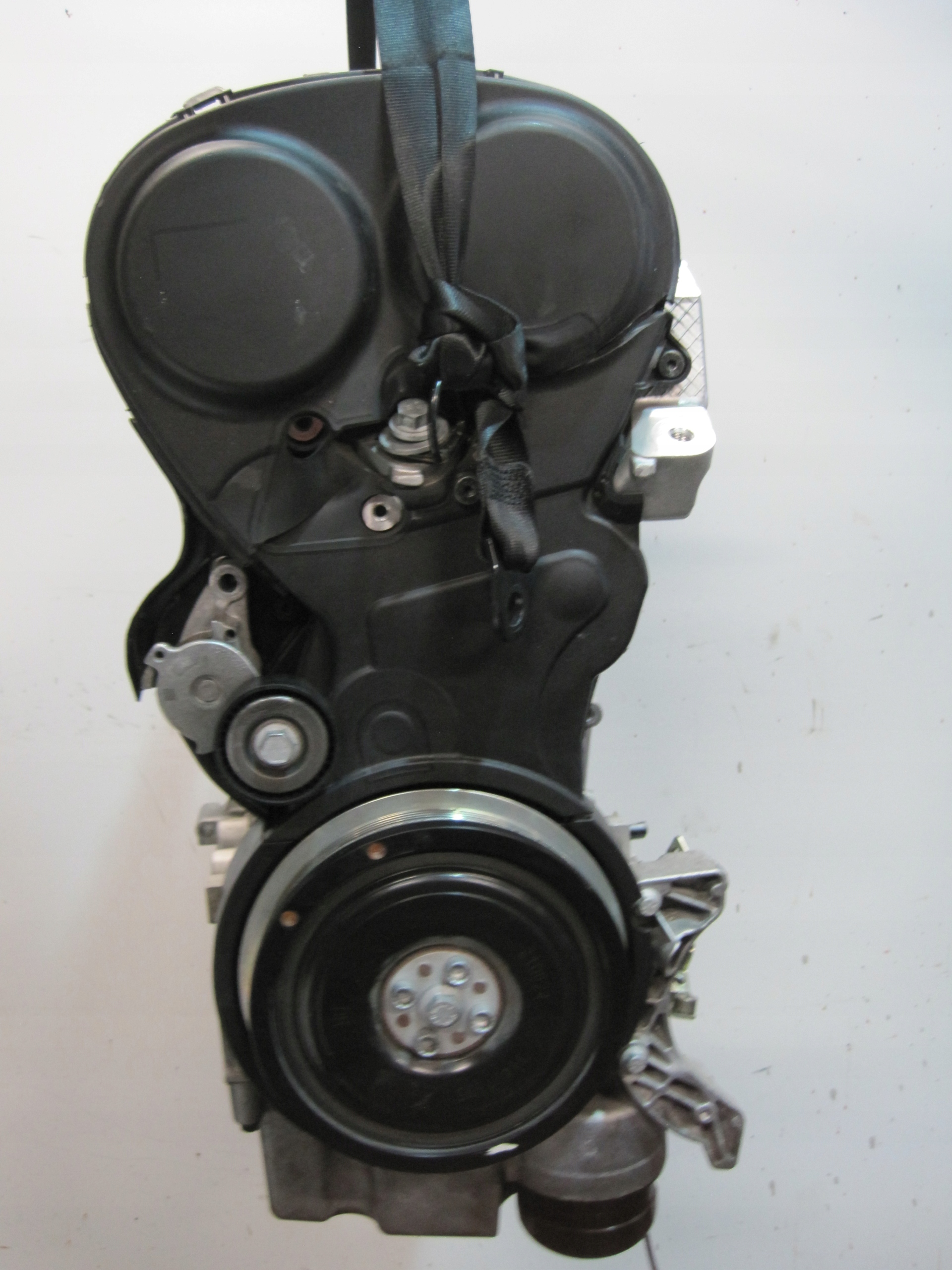 engine MOTOR pillar VOLVO XC90 2.0 D D420T2