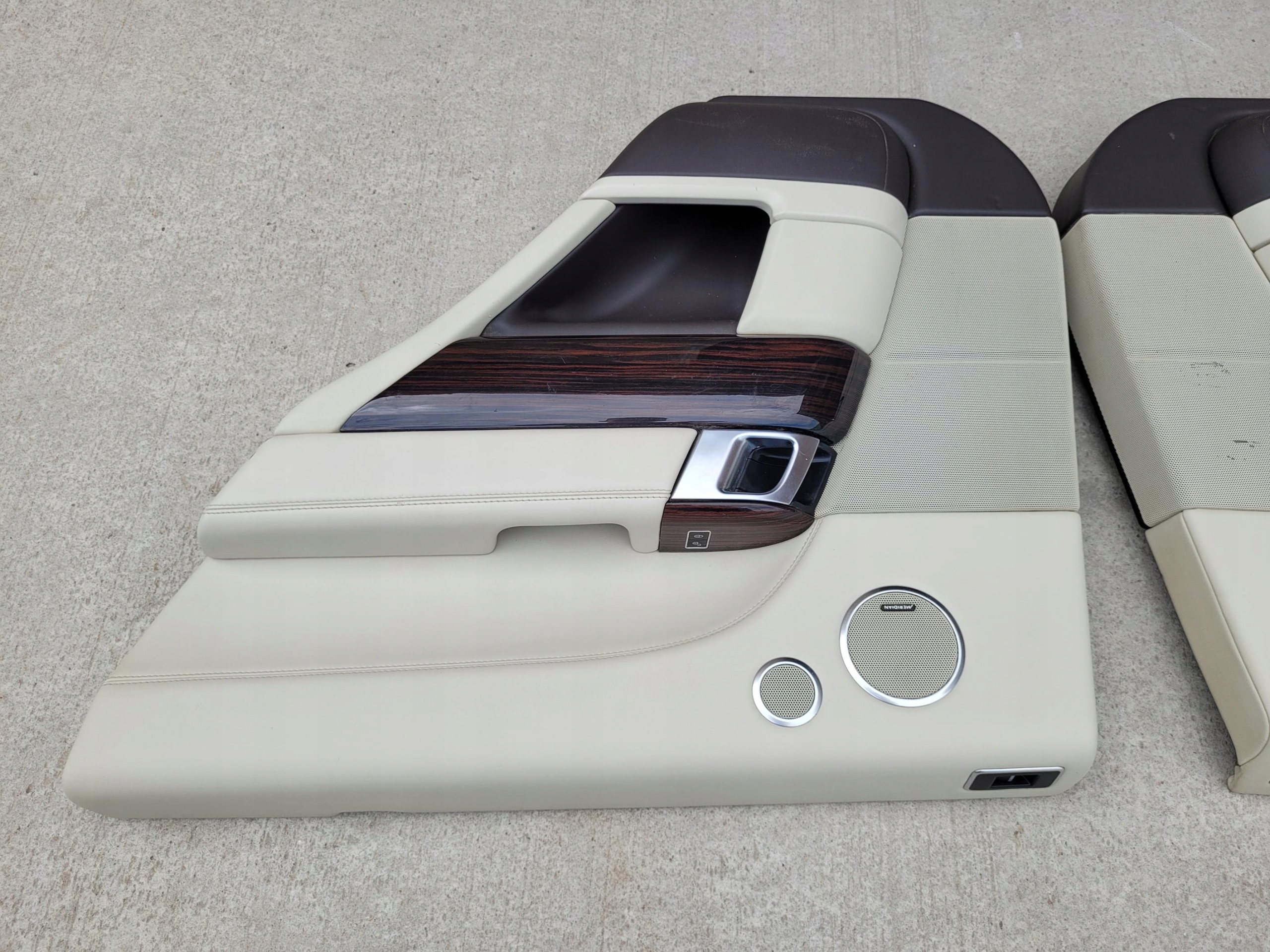 side door rear part rear left right RANGE ROVER VOGUE L405