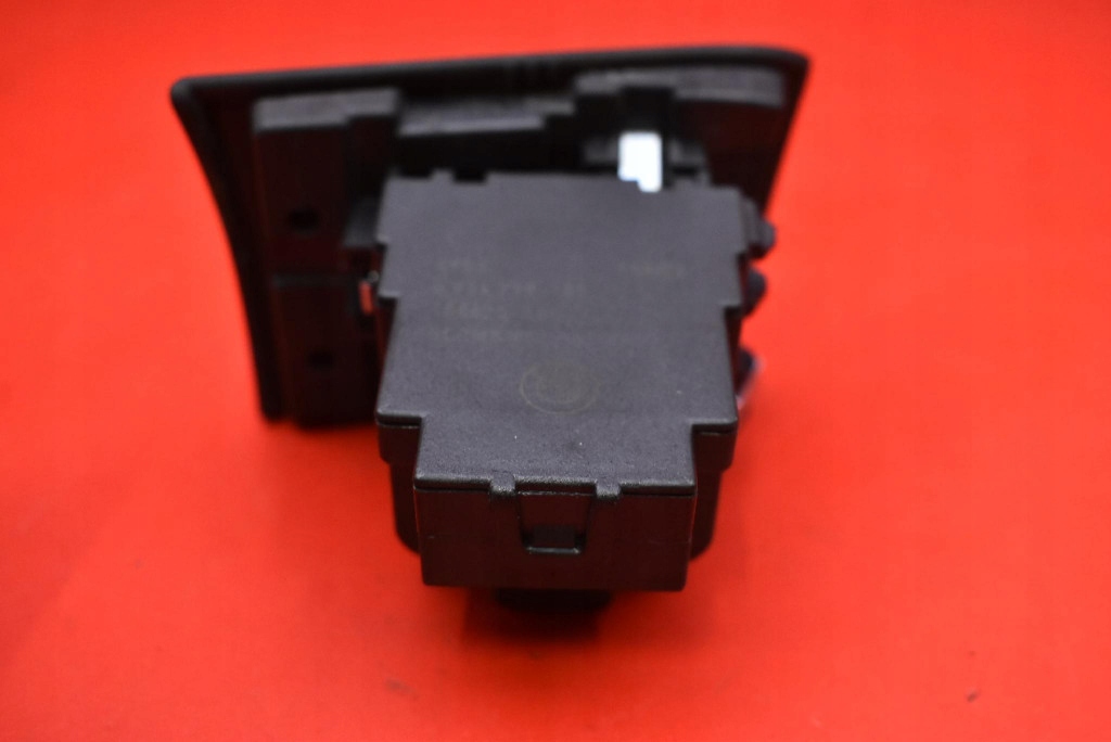 ignition key button START/STOP 6954719 BMW E90 E91 2.0i 129 KM 04-10