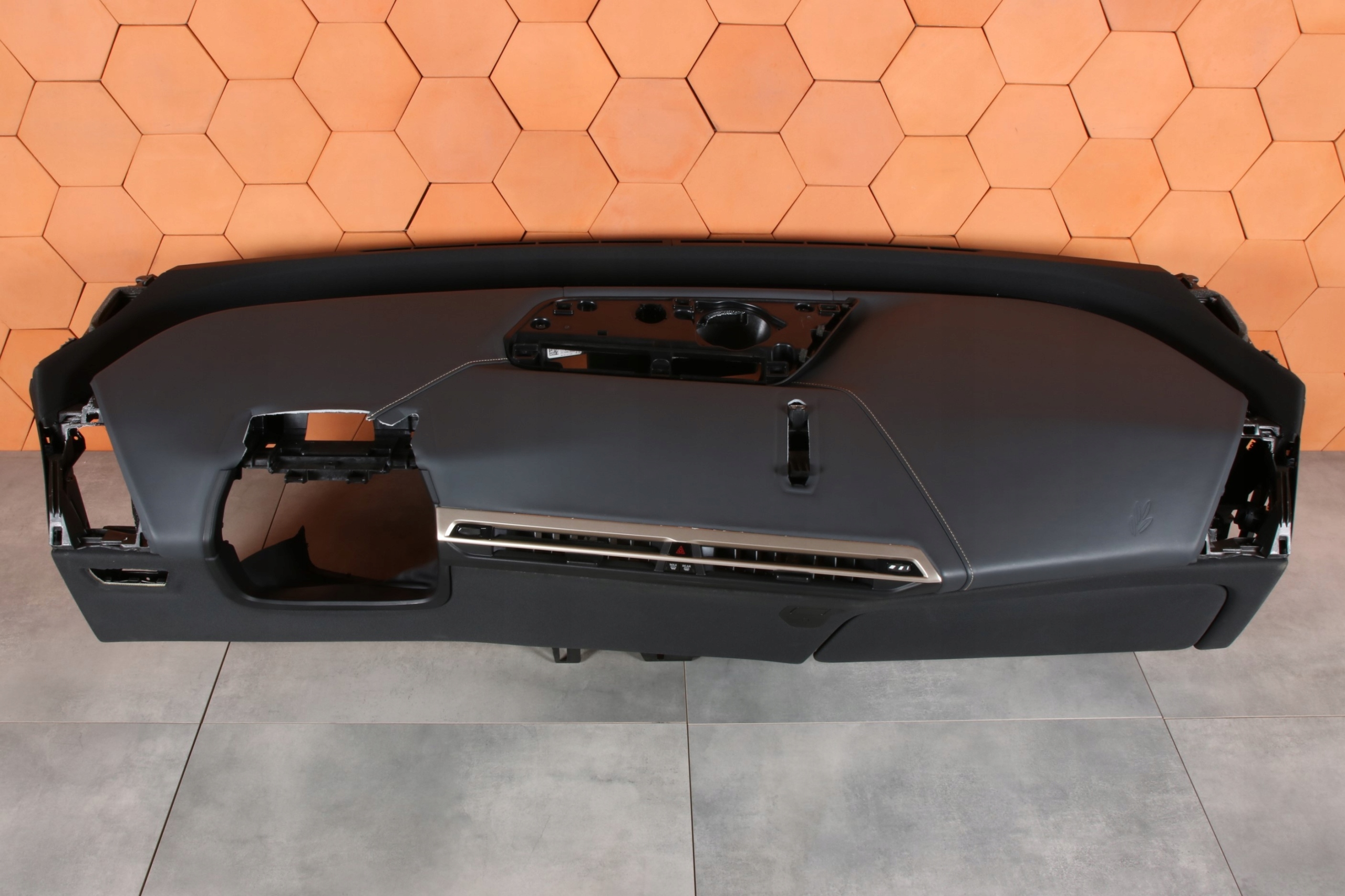 BMW iX I20 originál dashboard instrument panel console leather SUITE AMIDO HEAD UP