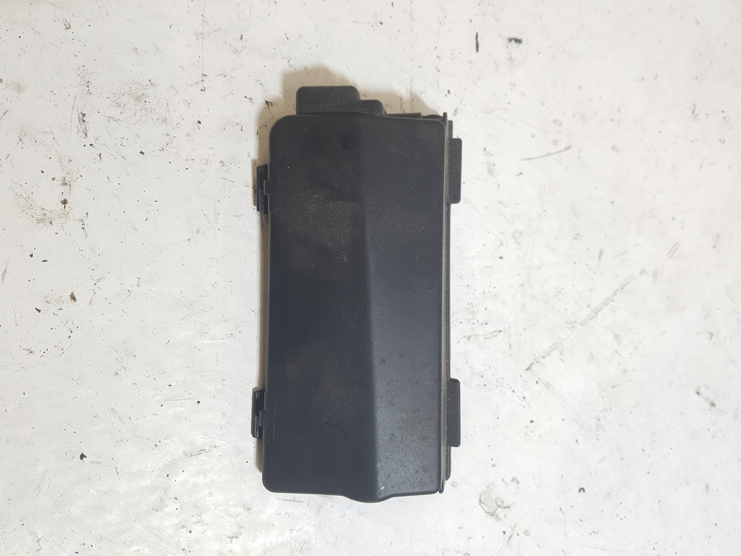Blende Abdeckung Abdeckung der Sicherungen VOLVO S60 30659094
