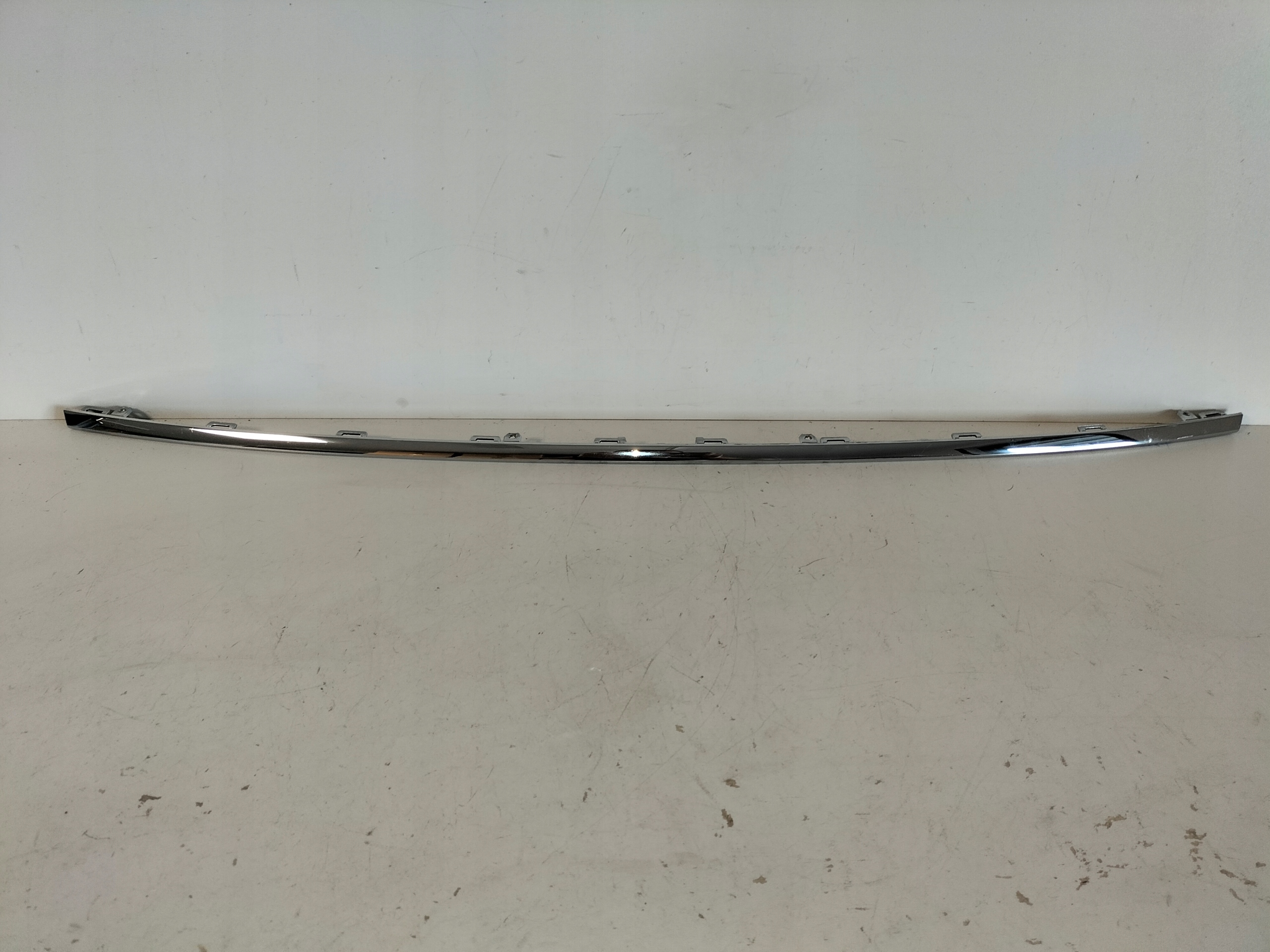 moulding chrom grille front upper VW TIGUAN II LIFT 20