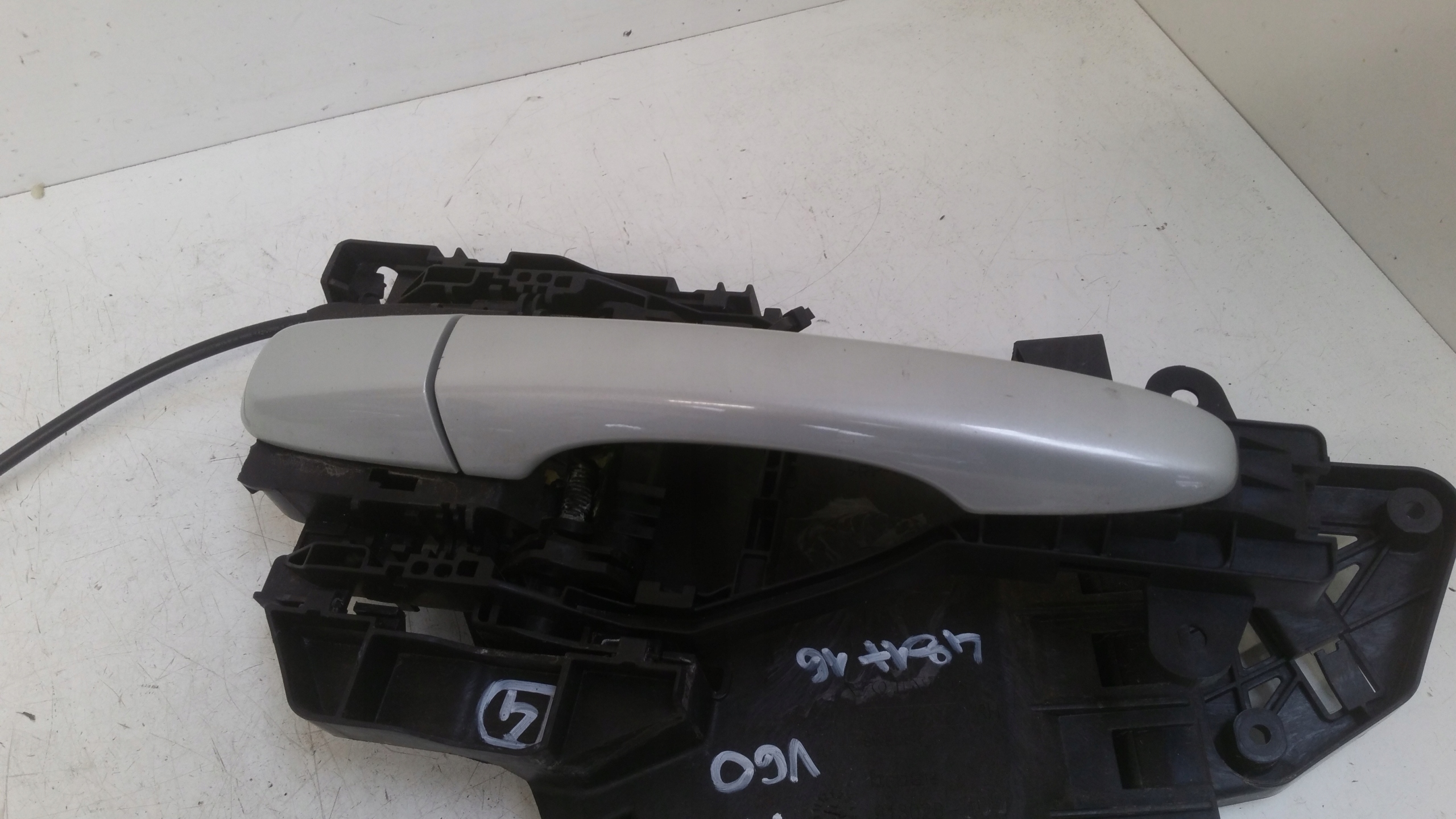 handle right rear part 30784317 Volvo V60