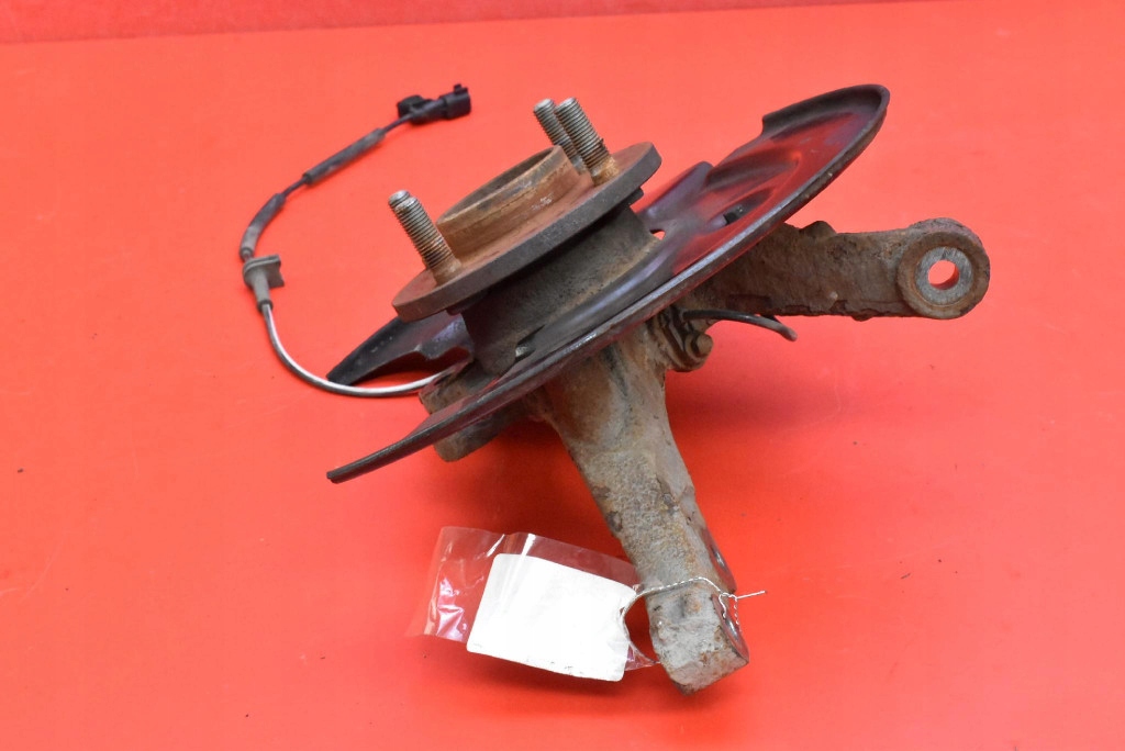 поворотный кулак, цапфа правая перед FORD ECOSPORT 2 II 1.0 100 ЛС 17-21