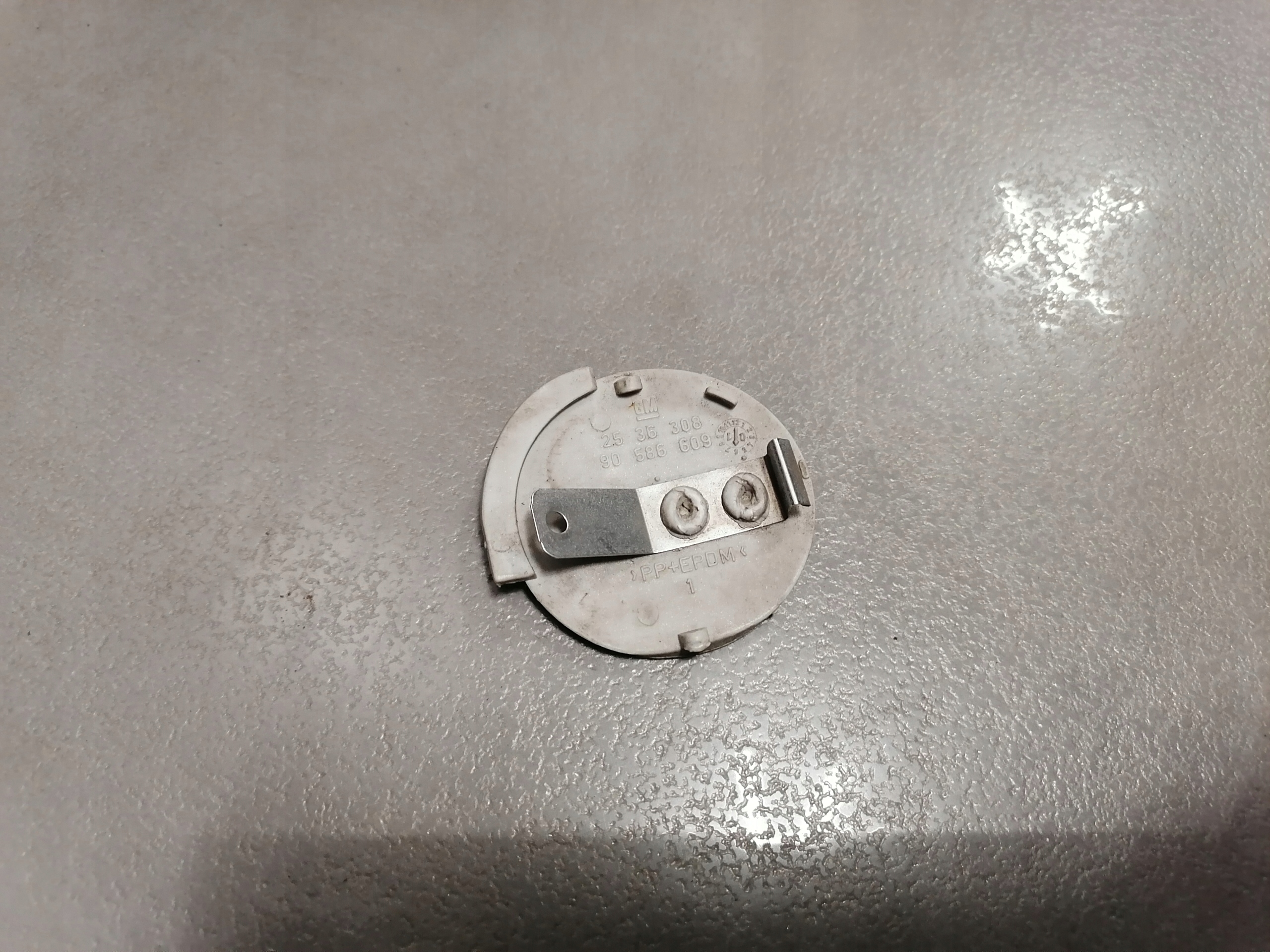 Abschleppöse vorne OPEL VECTRA B 90586609