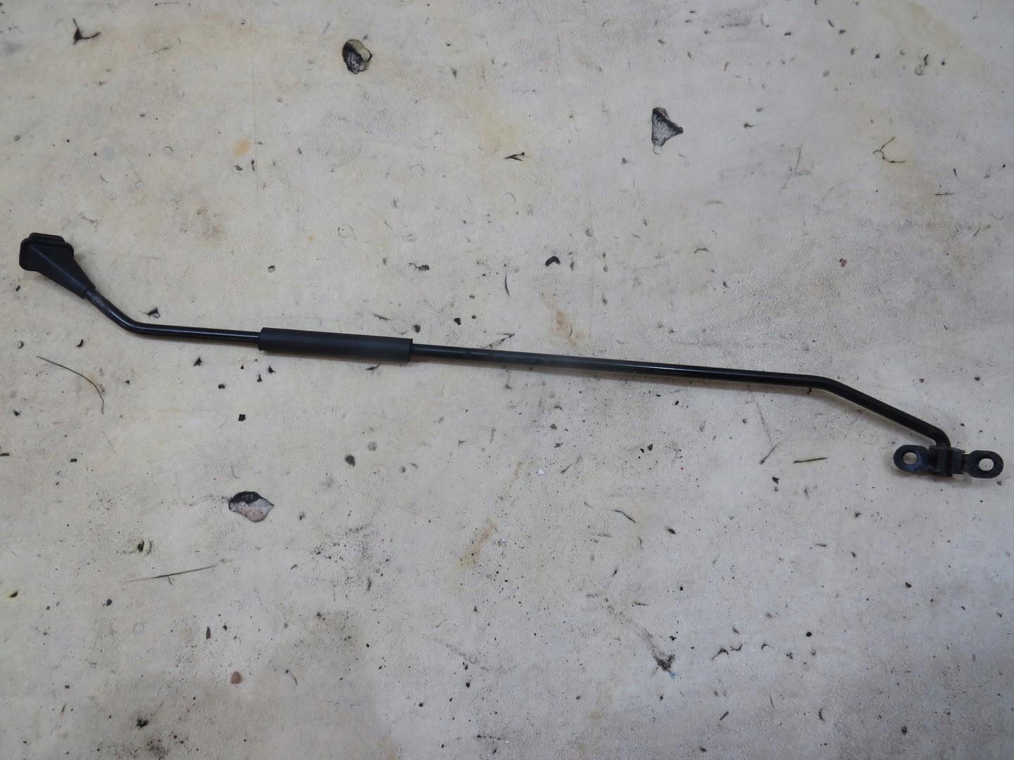 PODPORA PRĘT MASKI CARENS IV Typ samochodu Samochody osobowe