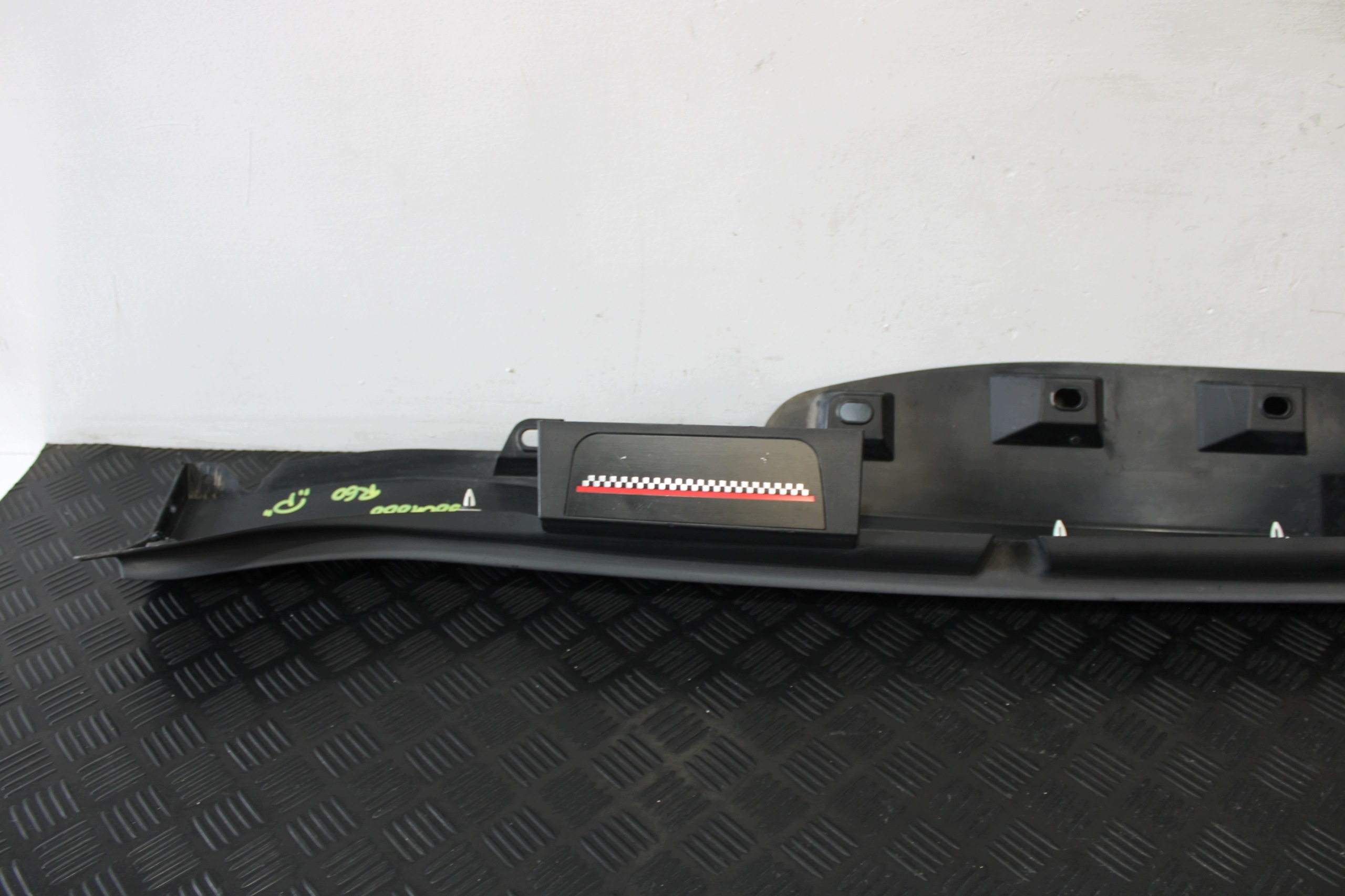 moulding cap threshold threshold right 9801888 MINI COUNTRYMAN R60 2.0D