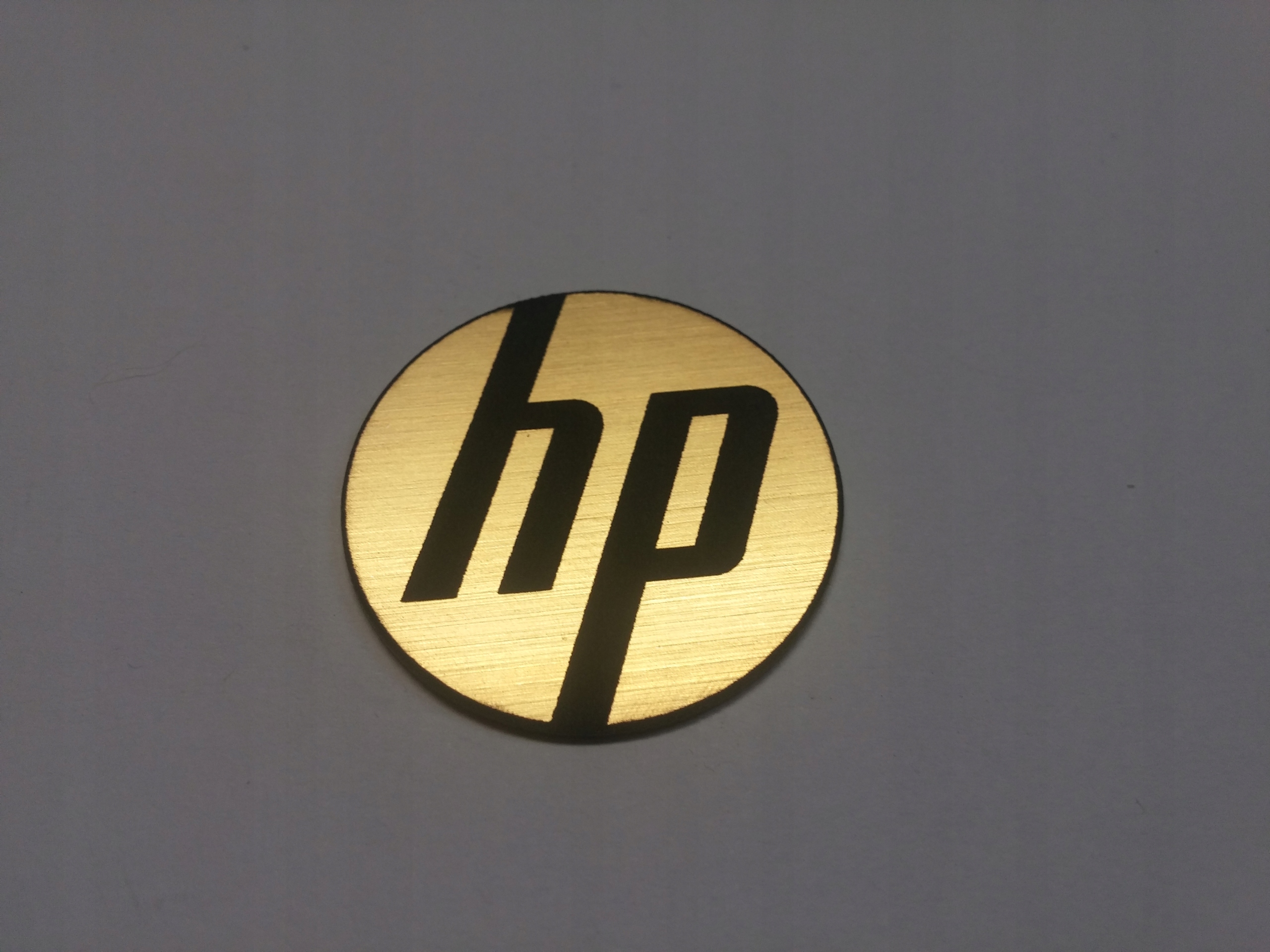 

Hp naklejka emblemat 40 mm * Złota