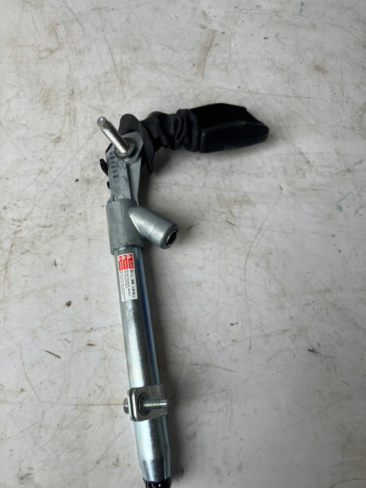 adjuster supports left front TESLA MODEL S 1004532-05