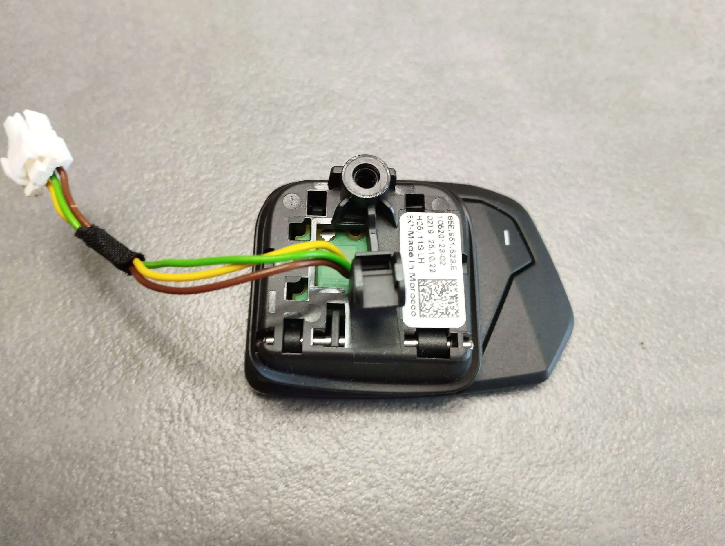 Audi Q4 e-tron Pulsante pedana trybu tiptronic 85E951523E