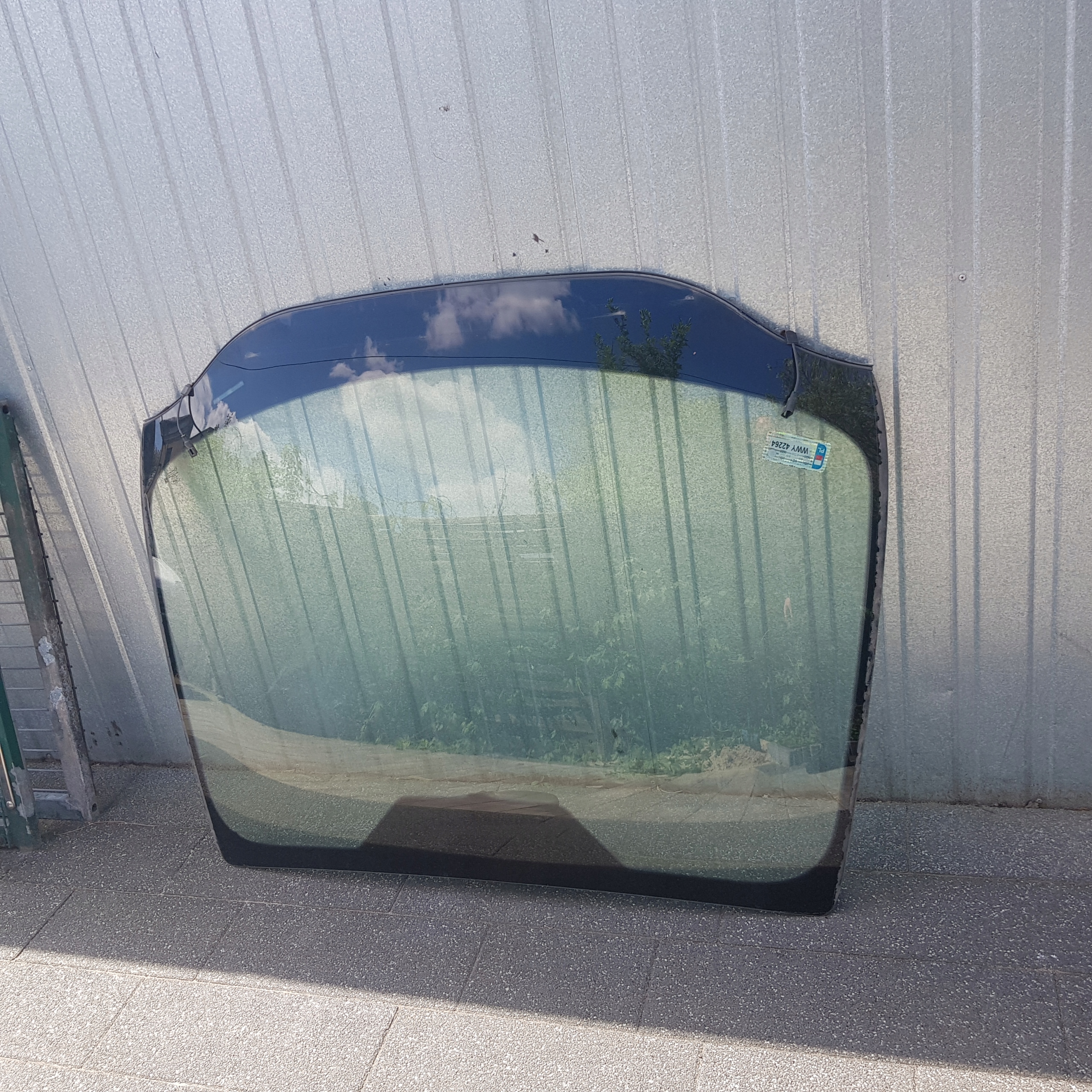 FORD FOCUS MK3 10-18 window iron front GRZANA