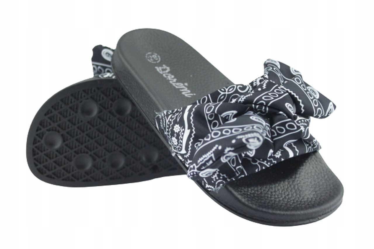 

Doremi DR73 Zdobione Laczki Klapki R.33