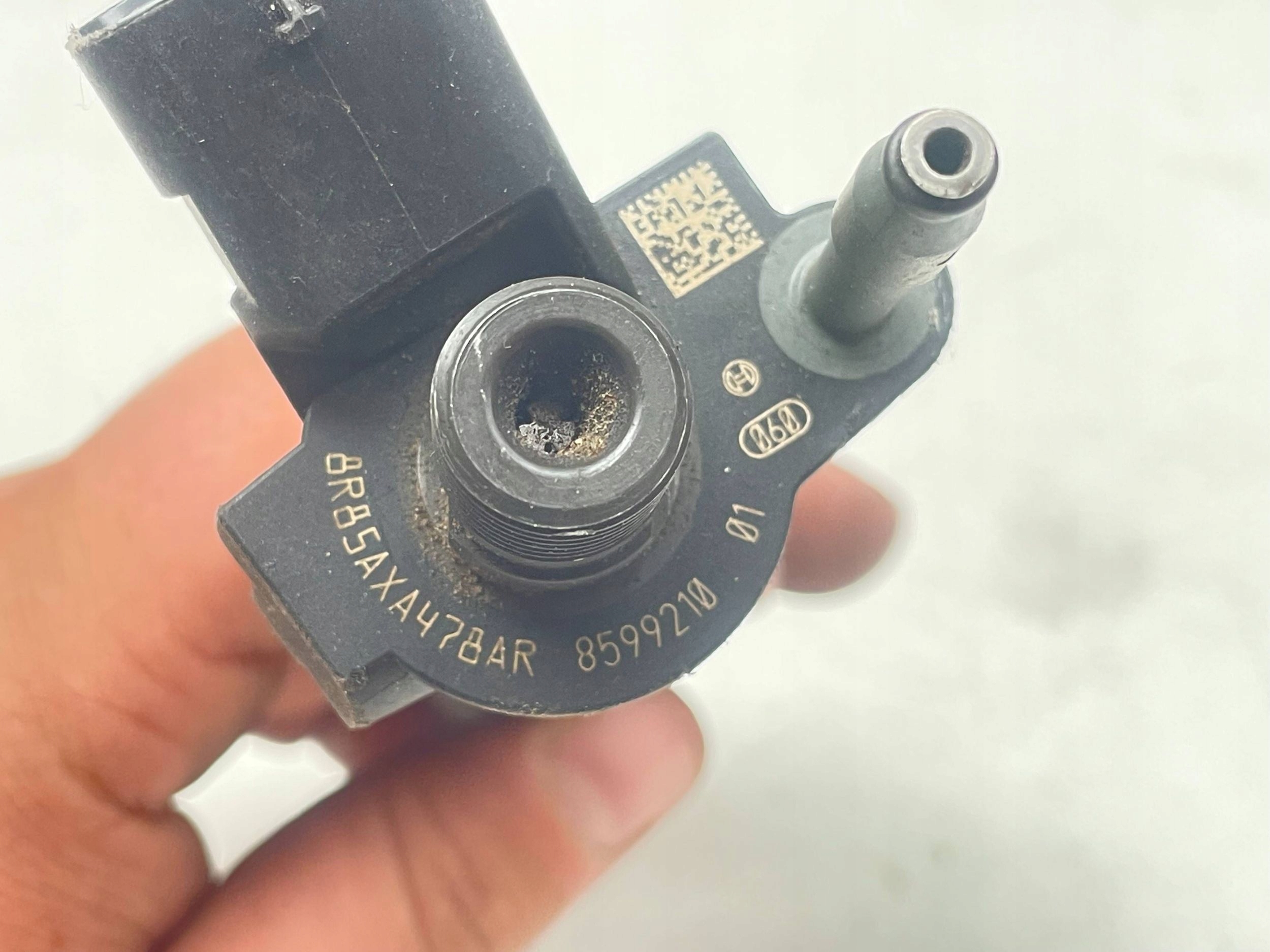 BMW 840D 3.0D injector 0445118029 8599210 !J