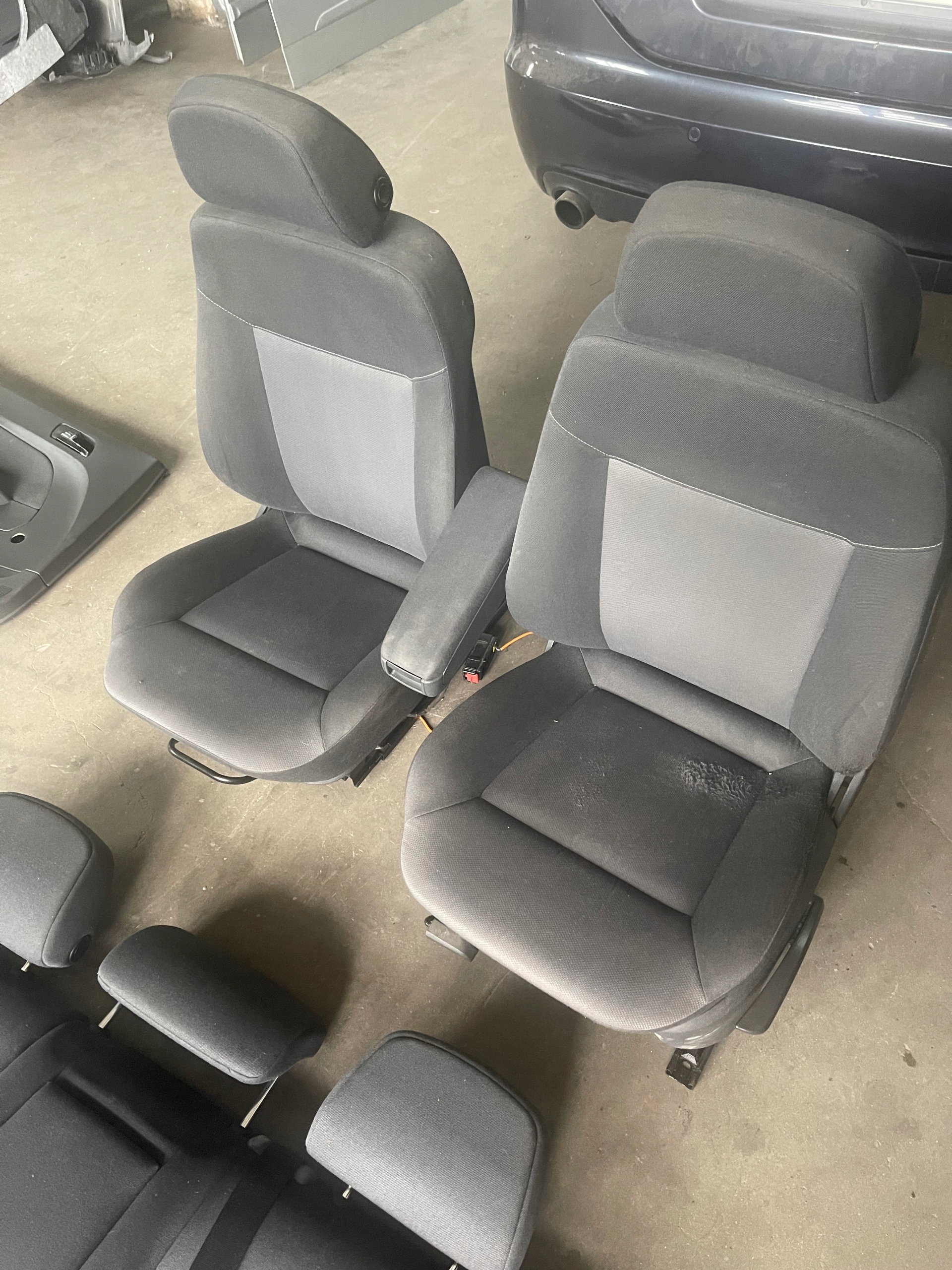 opel Astra H III кресло правый европа