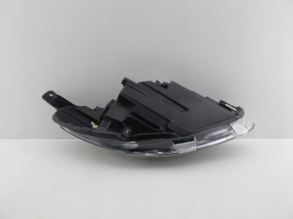 FORD FIESTA MK8 17- EU light front left