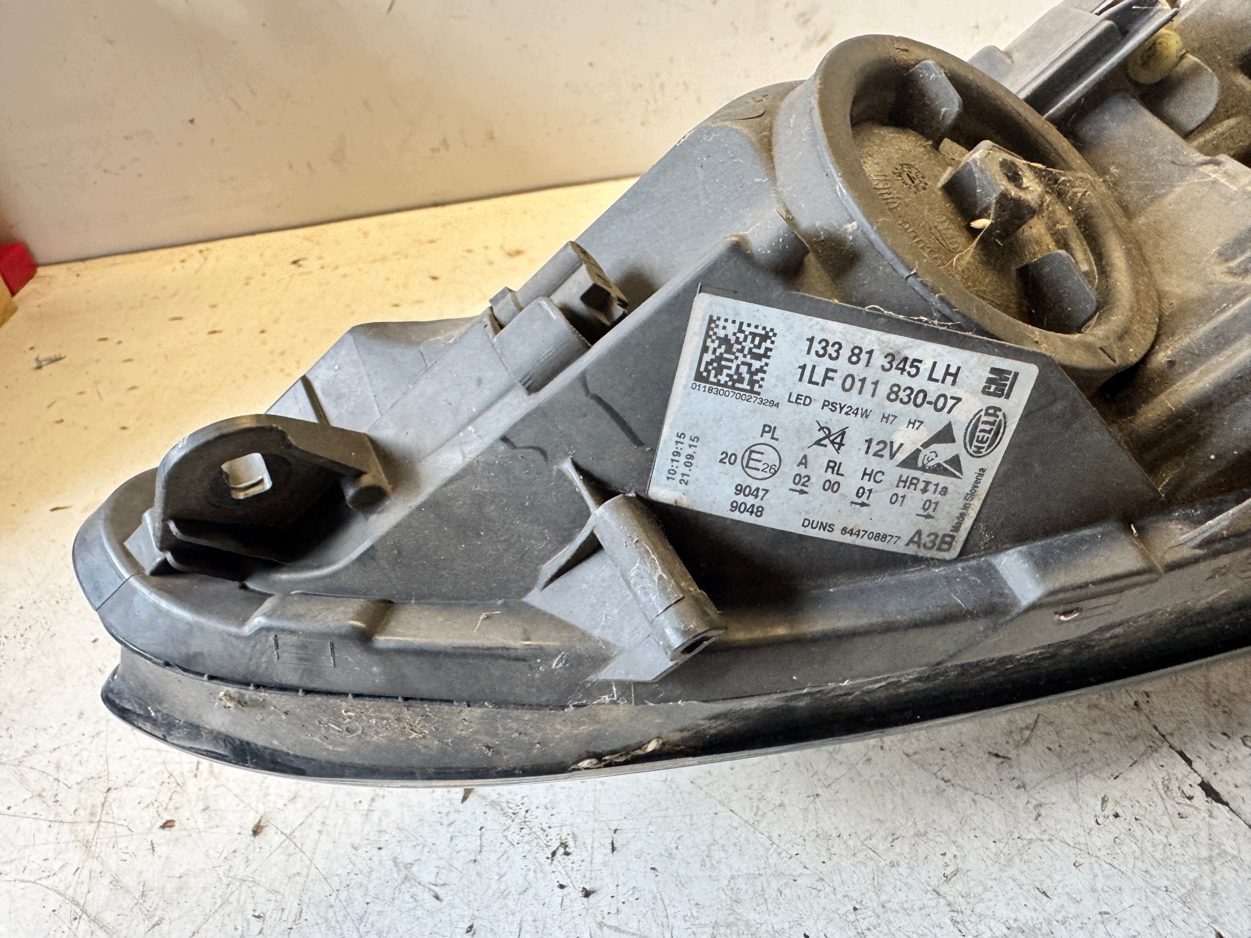 OPEL CORSA E light left front REFLEKTOR left LED 13381345 ANGLIK UK UCHO