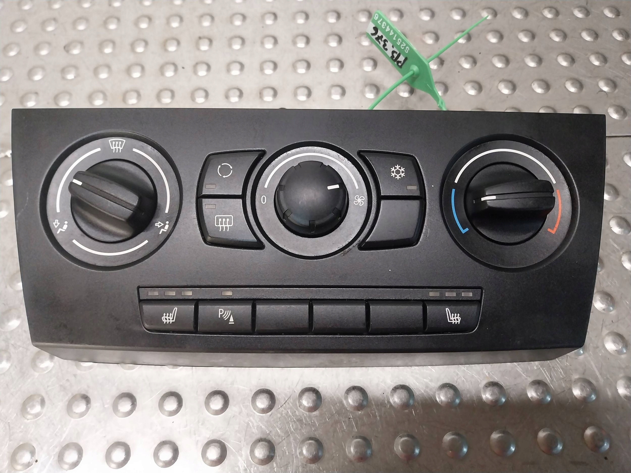 PANEL air conditioning devices of the air conditioning 9129937 BMW E81 E87 E88 E90 E91 E92 E93