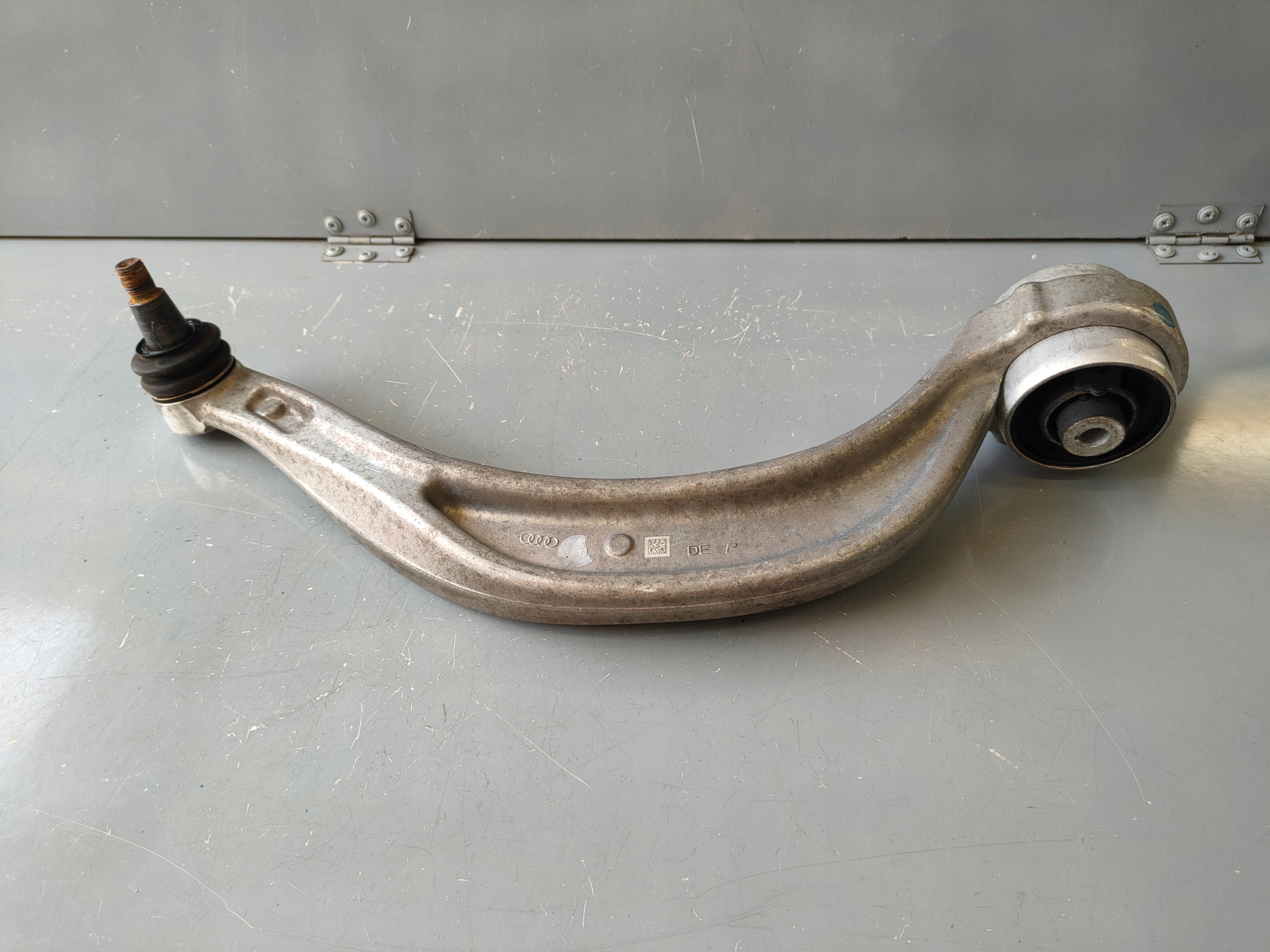 AUDI Q5 80A II 16- WAHACZ LEWY PRZÓD PRZEDNI 80A407695D