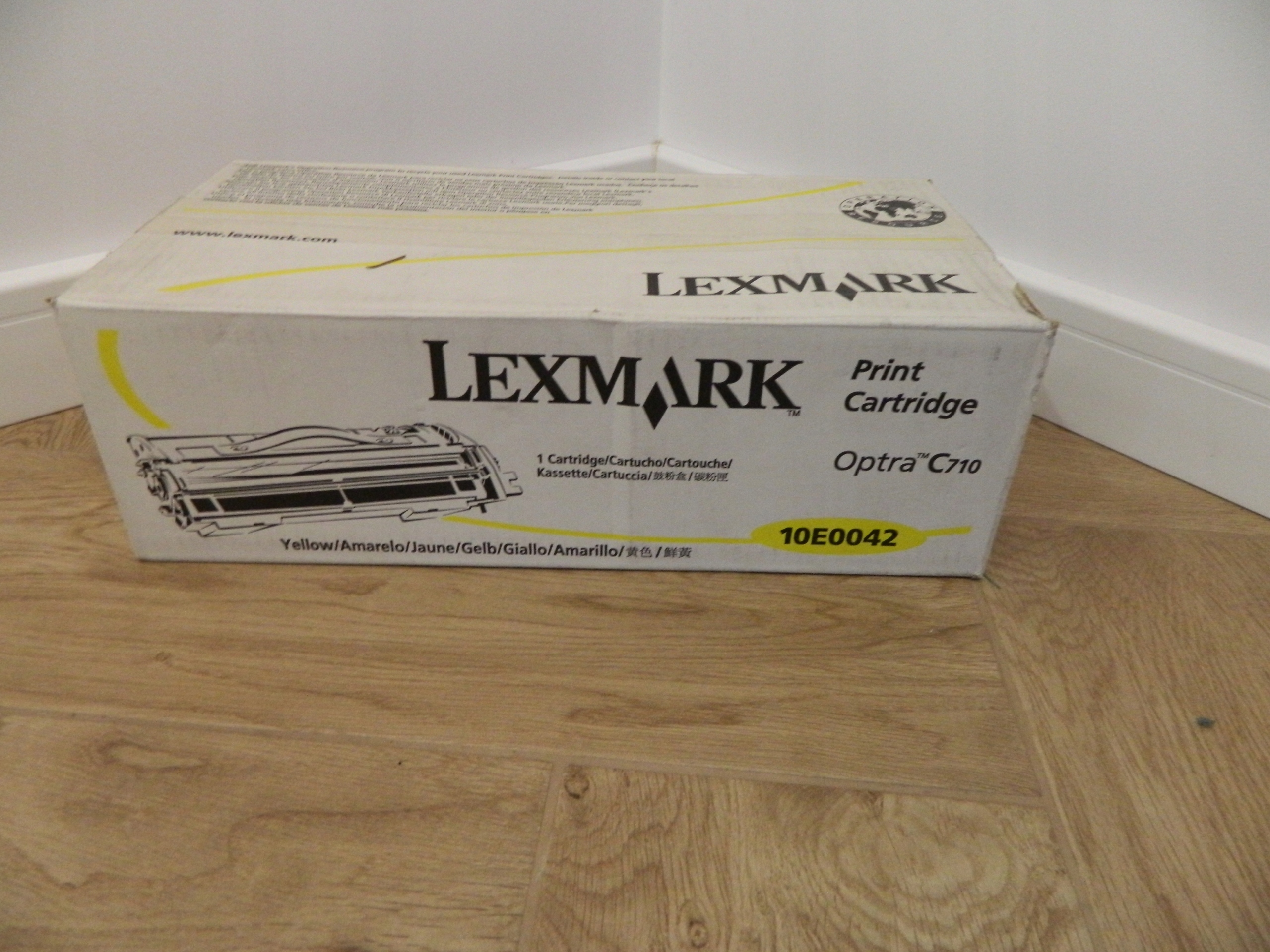 Tonerová kazeta Lexmark 10E0042 žltá originál