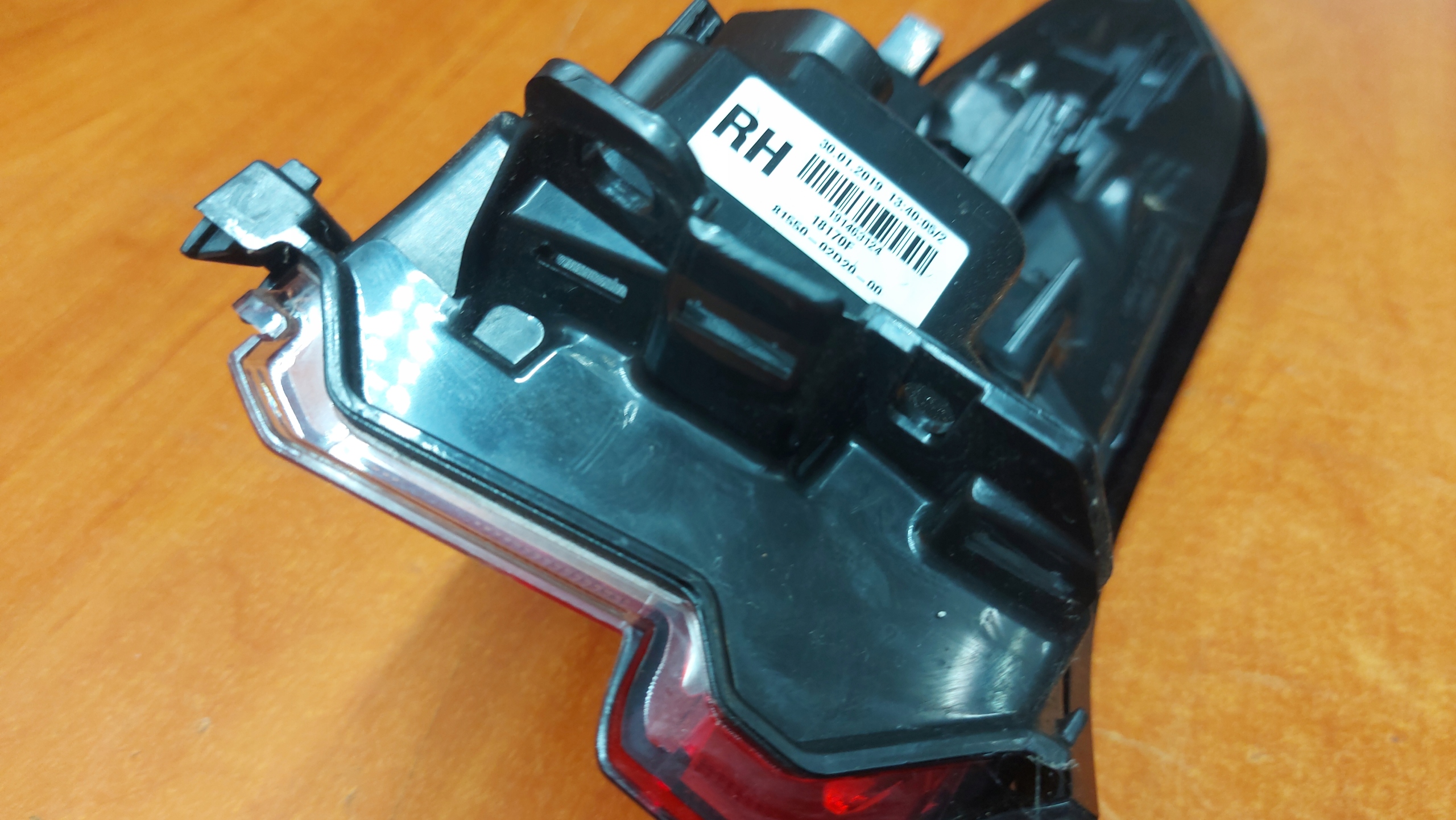 light right right rear part rear TOYOTA COROLLA E21 sedan 19