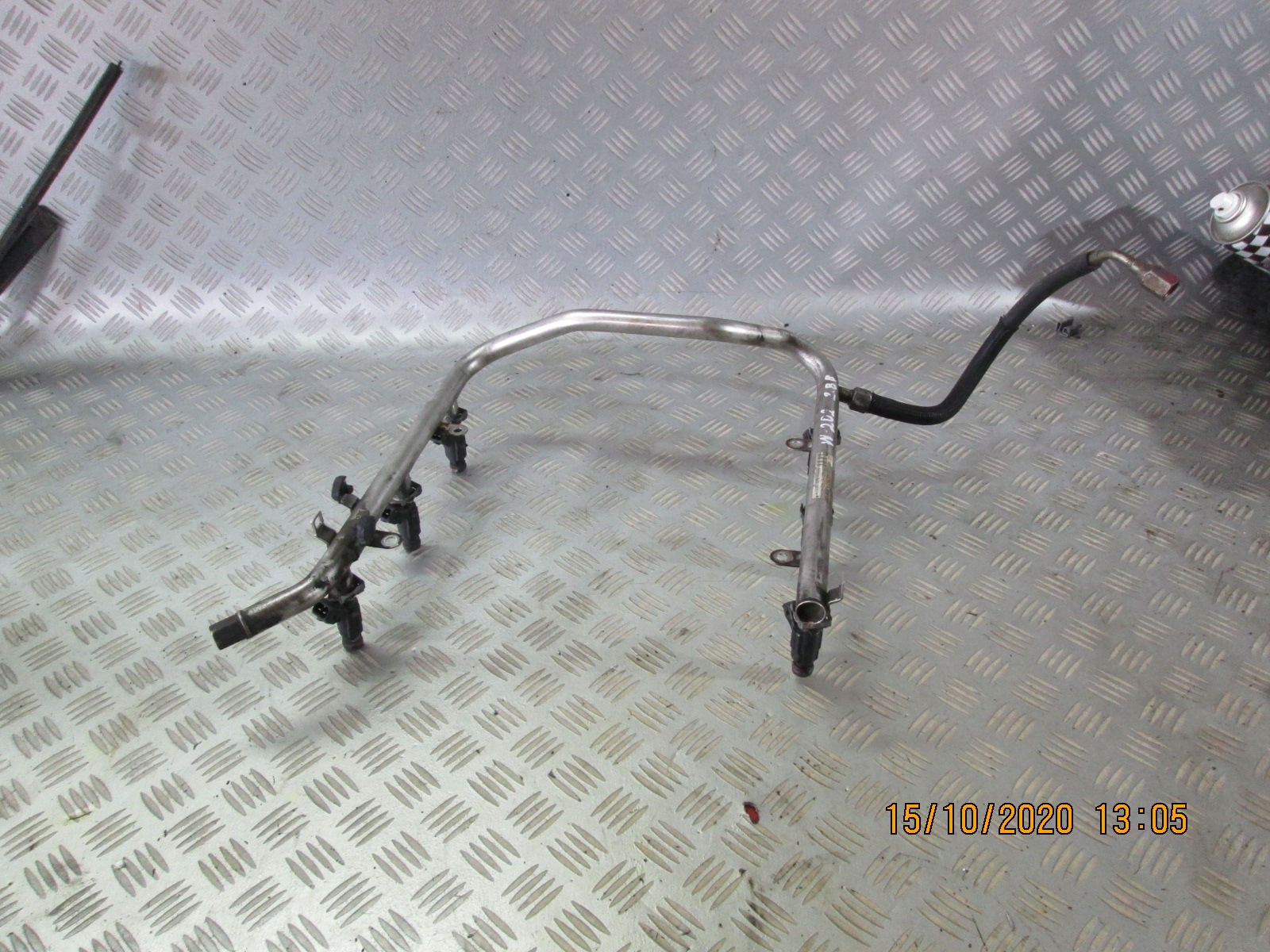 LISTWA WTRYSKOWA MERCEDES W202 A1120700095 2.8 V6