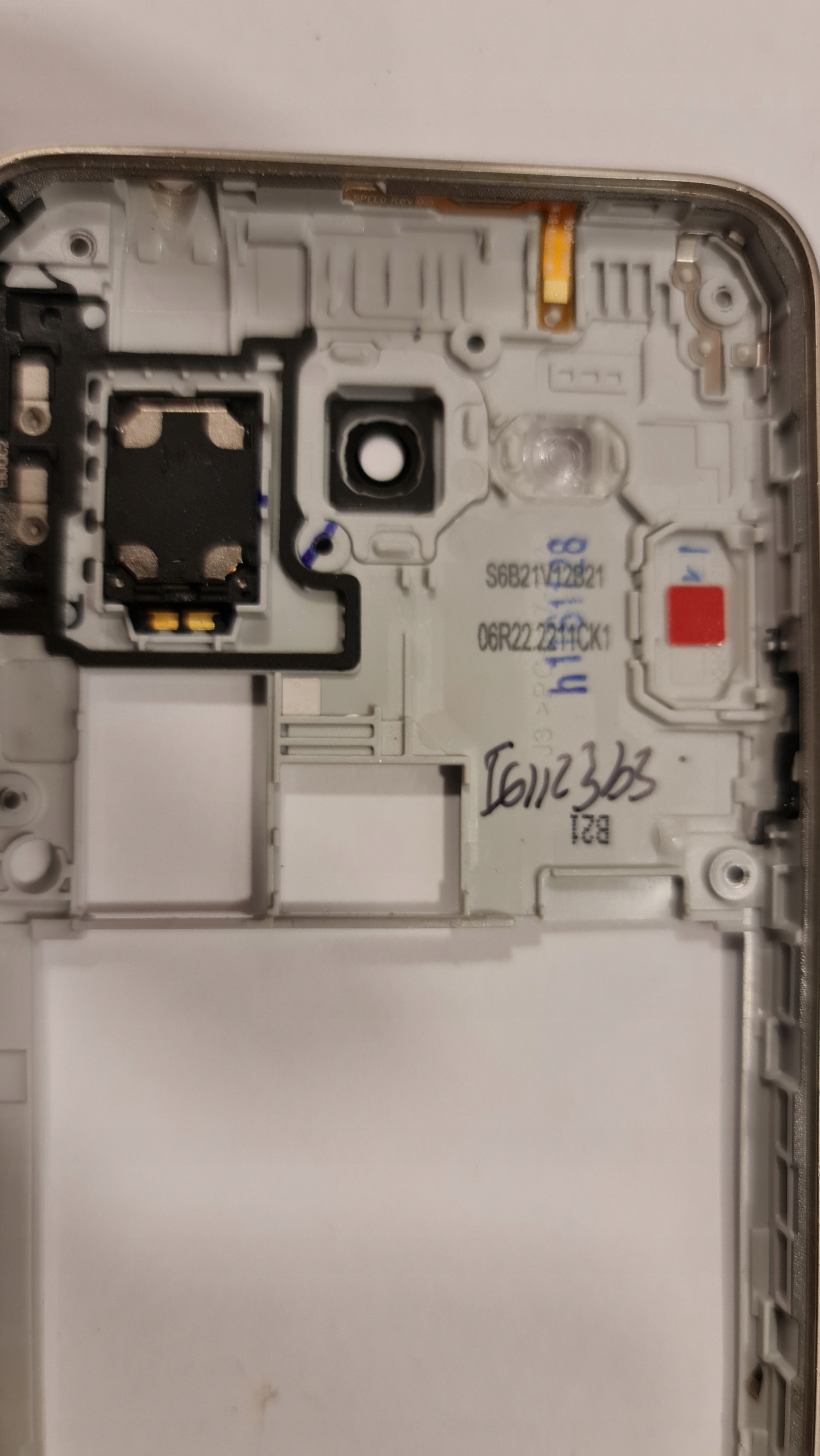 ORYGINALNA RAMKA SAMSUNG J320 J3 2016 Pasuje do marki Samsung