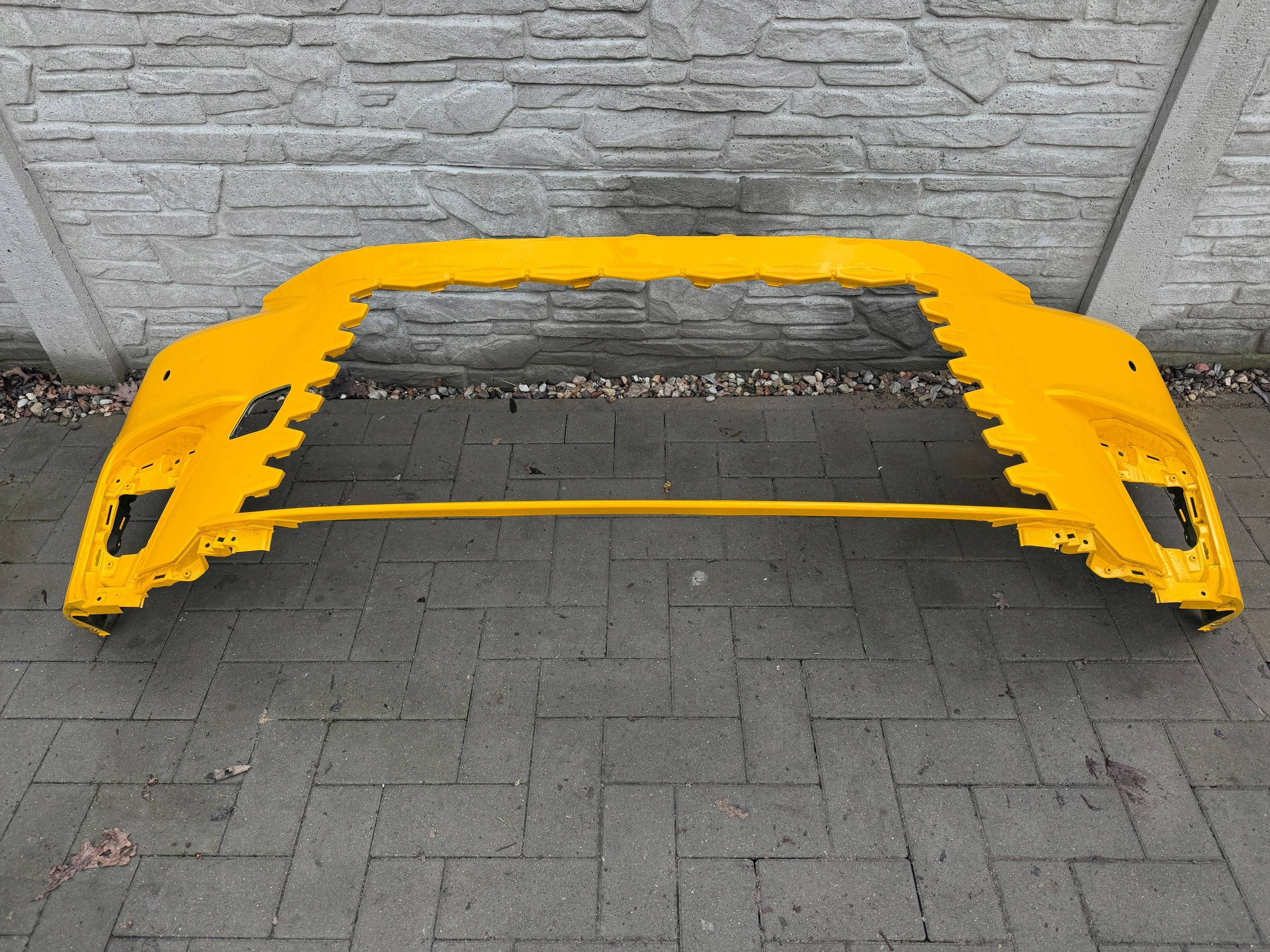 Lexus LBX 24- bumper front front