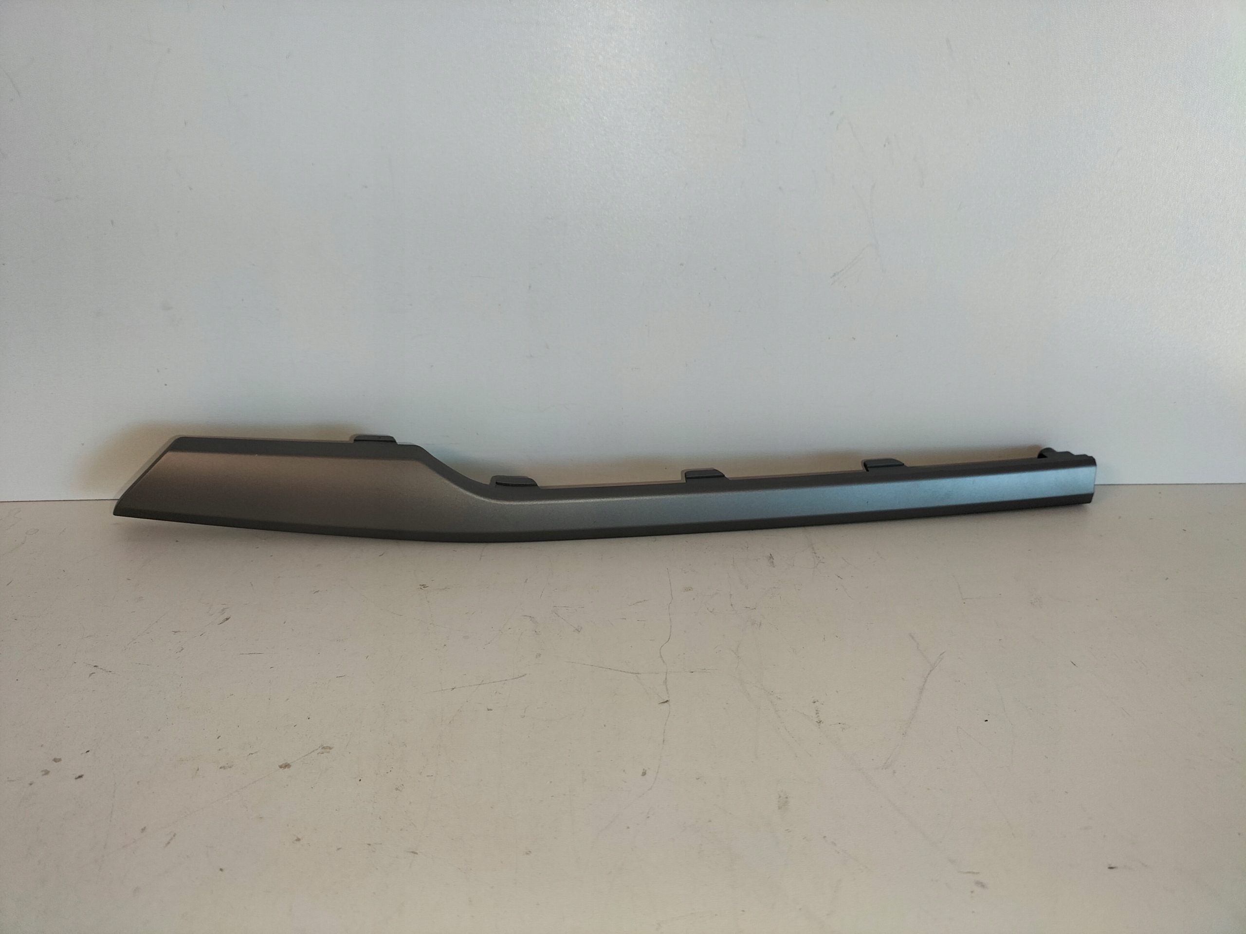 moulding cap grille front right upper HYUNDAI TUCSON III 15-18