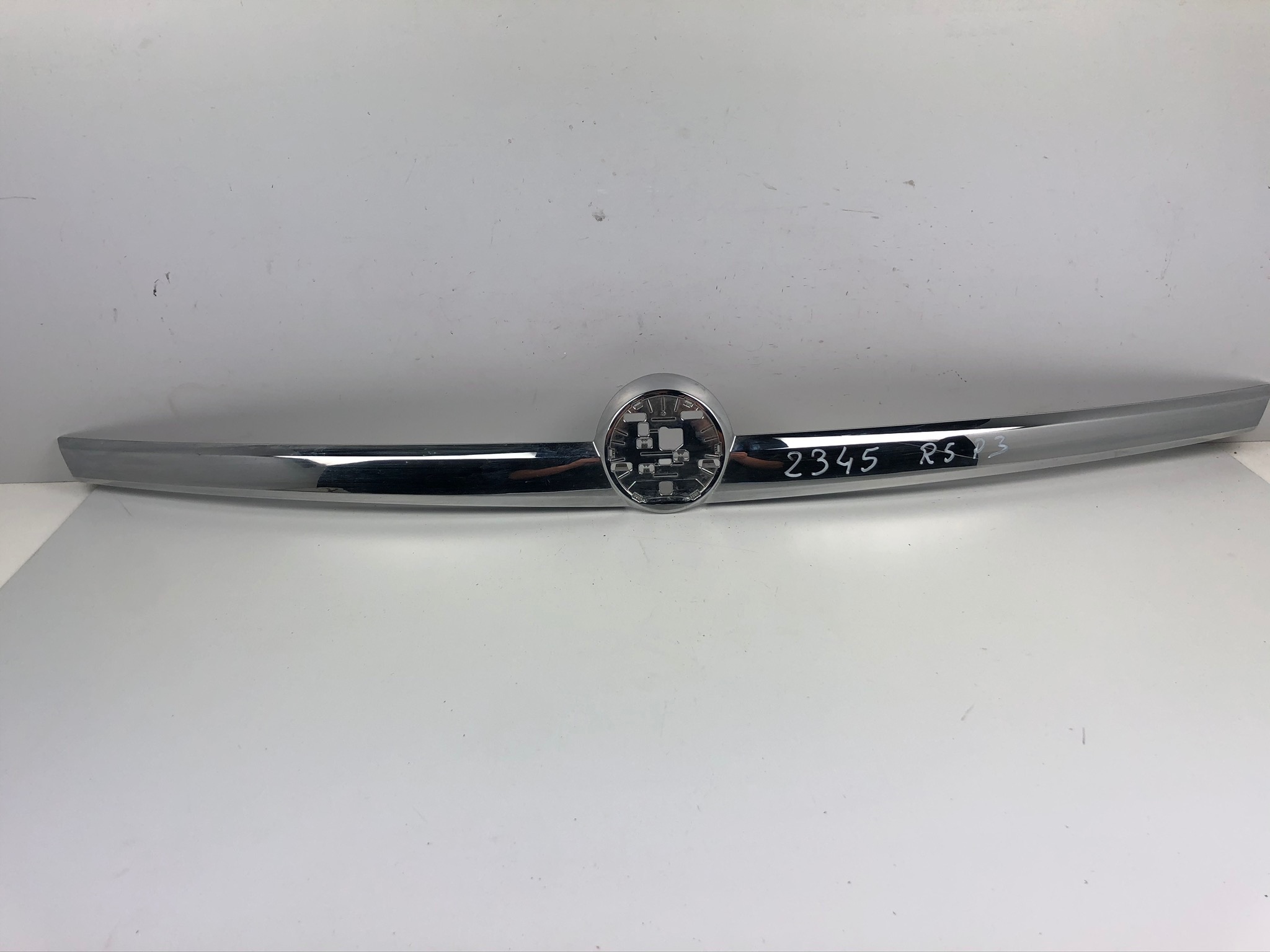 Couverture du capot TYLNIEJ OPEL INSIGNIA A LIFT Berline