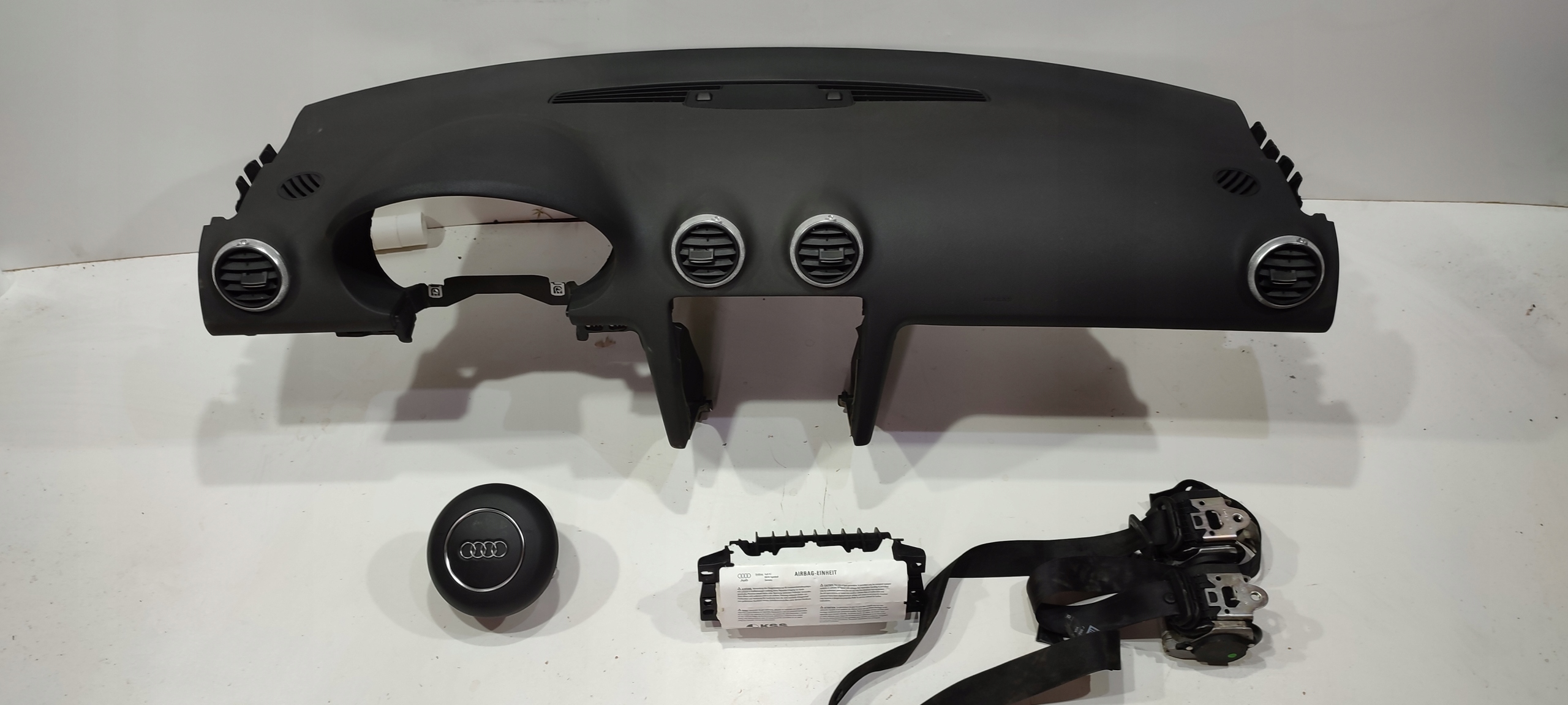 1 - AUDI A3 8P доска консоль подушка безопасности подушки ремни