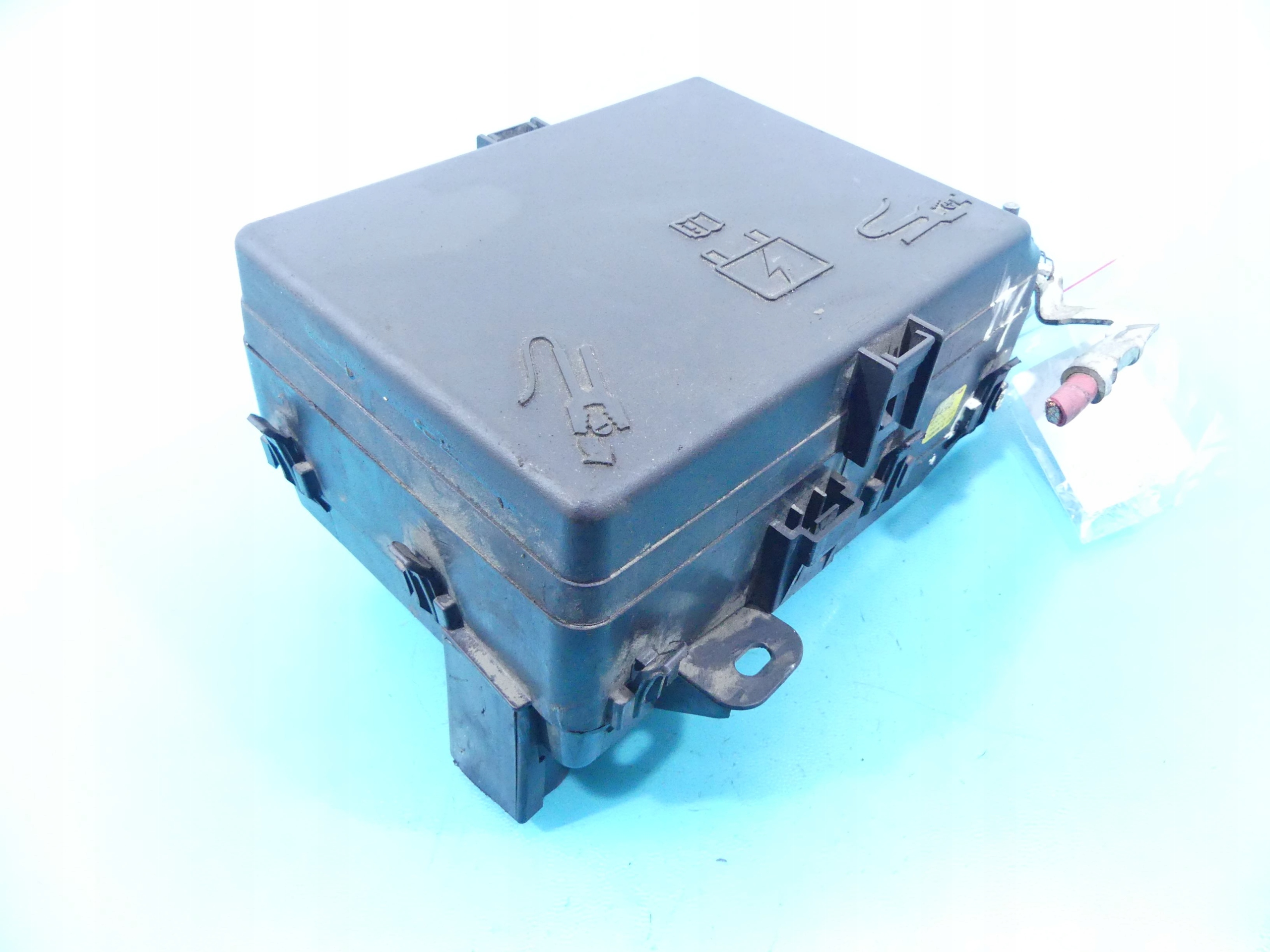 SKRZYNKA BEZPIECZNIKÓW LANCIA THEMA II 16238AA