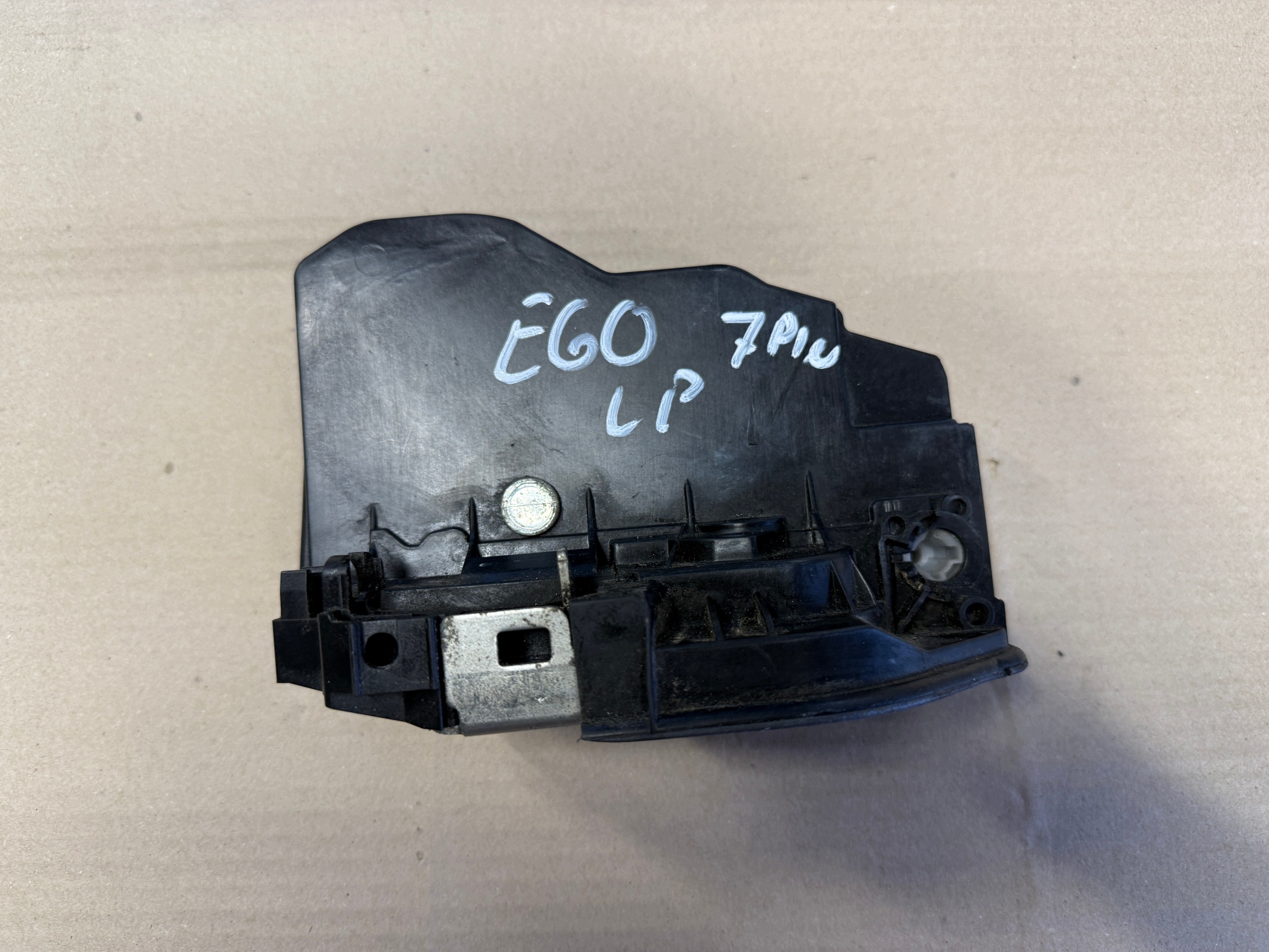 BMW 5 E60 E61 lock door left front front 7 PIN 7036167