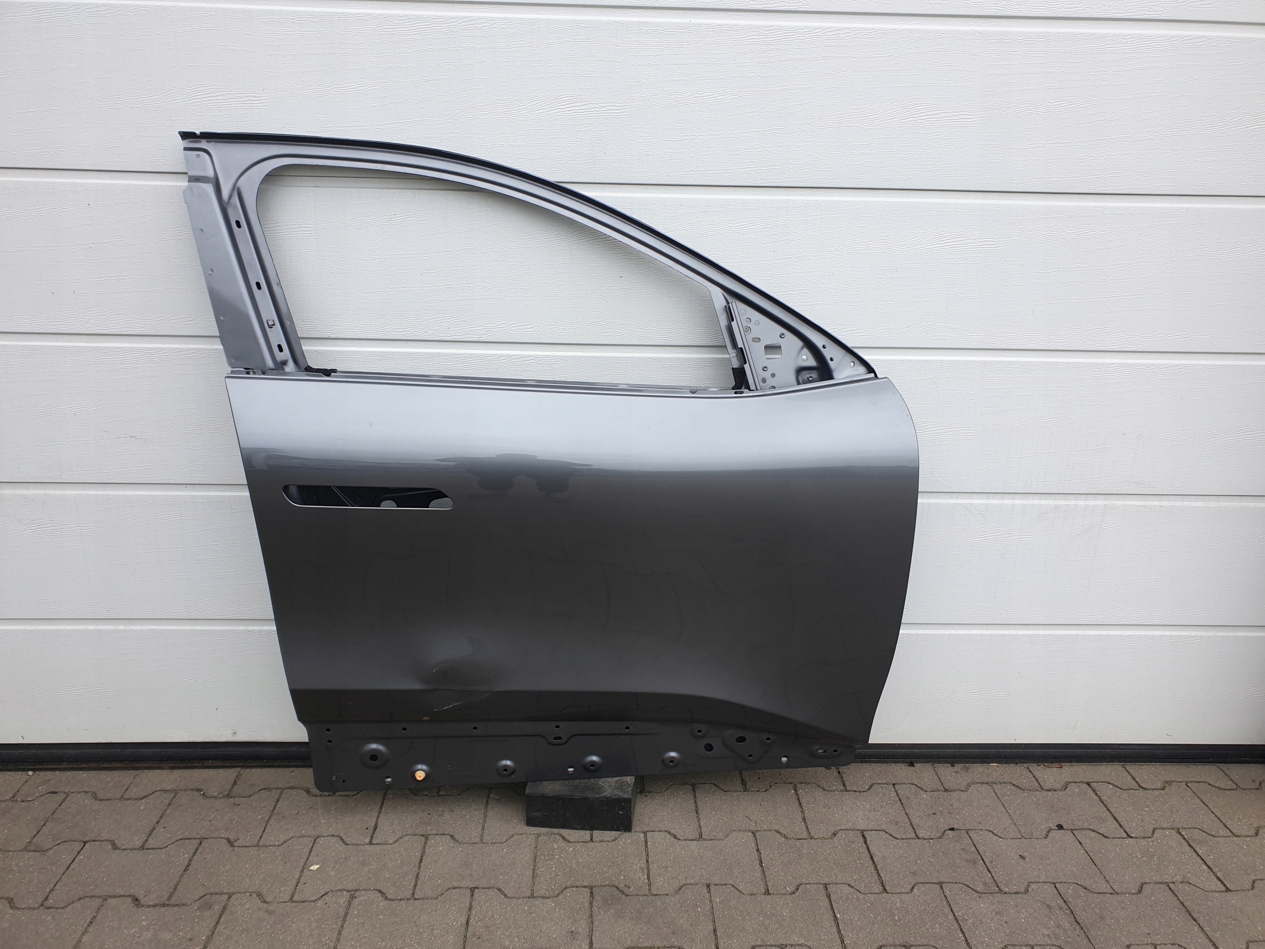 door front front right RENAULT MEGANE E-TECH ELECTRIC 22-25 801528114R