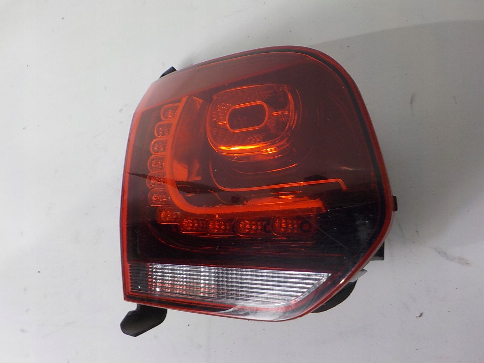 VOLKSWAGEN GOLF VI CABRIO light to the bonnet left rear left rear part