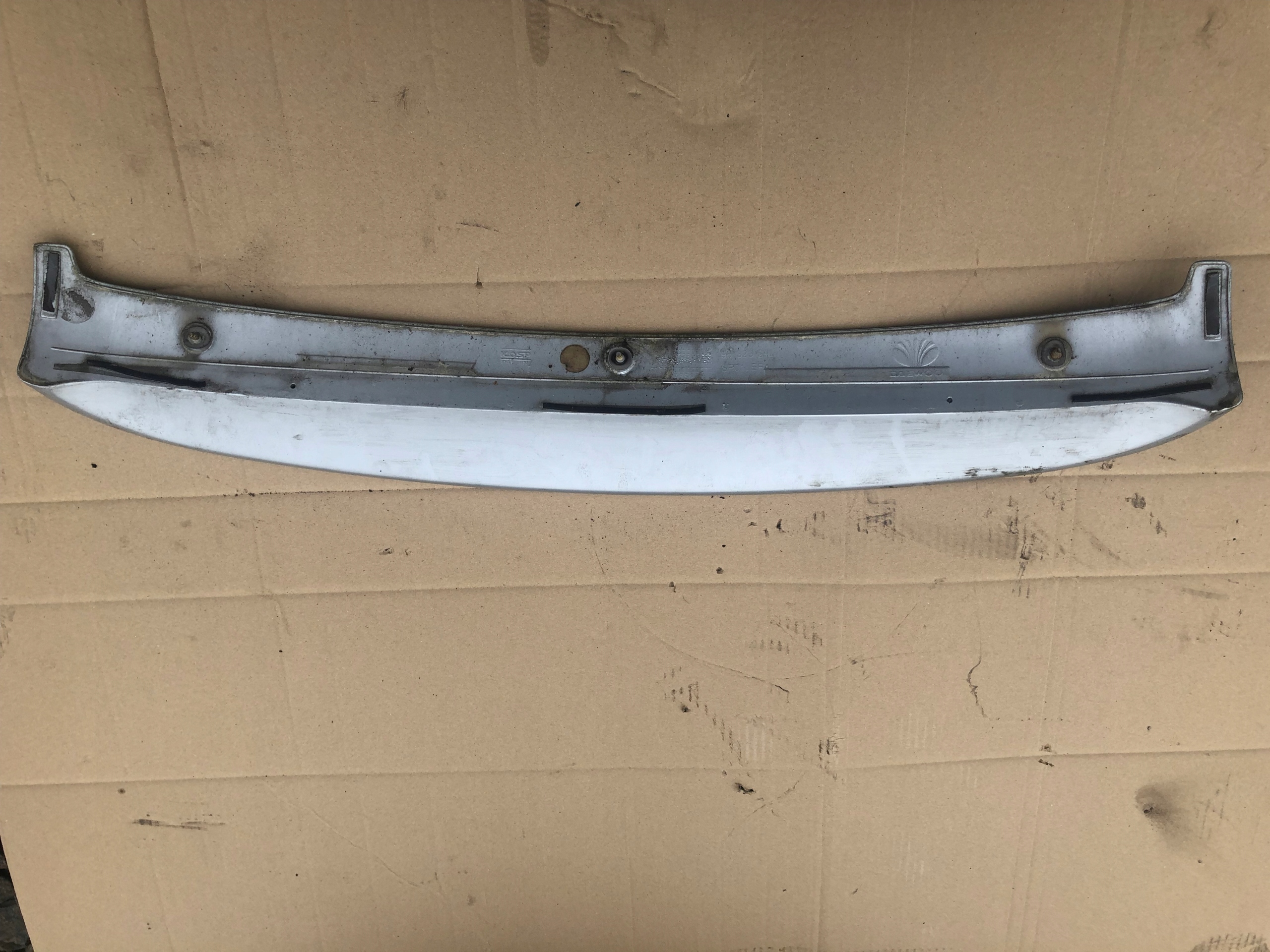 SPOJLER KLAPY BAGAŻNIKA DAEWOO MATIZ Numer katalogowy części SPOJLER KLAPY BAGAŻNIKA DAEWOO MATIZ