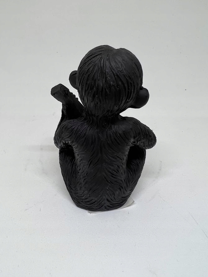 Figurka małpki 9 cm MINI BUDDA LEKKA DEKORACJA Wysokość produktu 9 cm