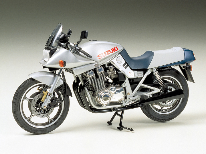 Suzuki GSX1100S Katana model 14010 Tamiya