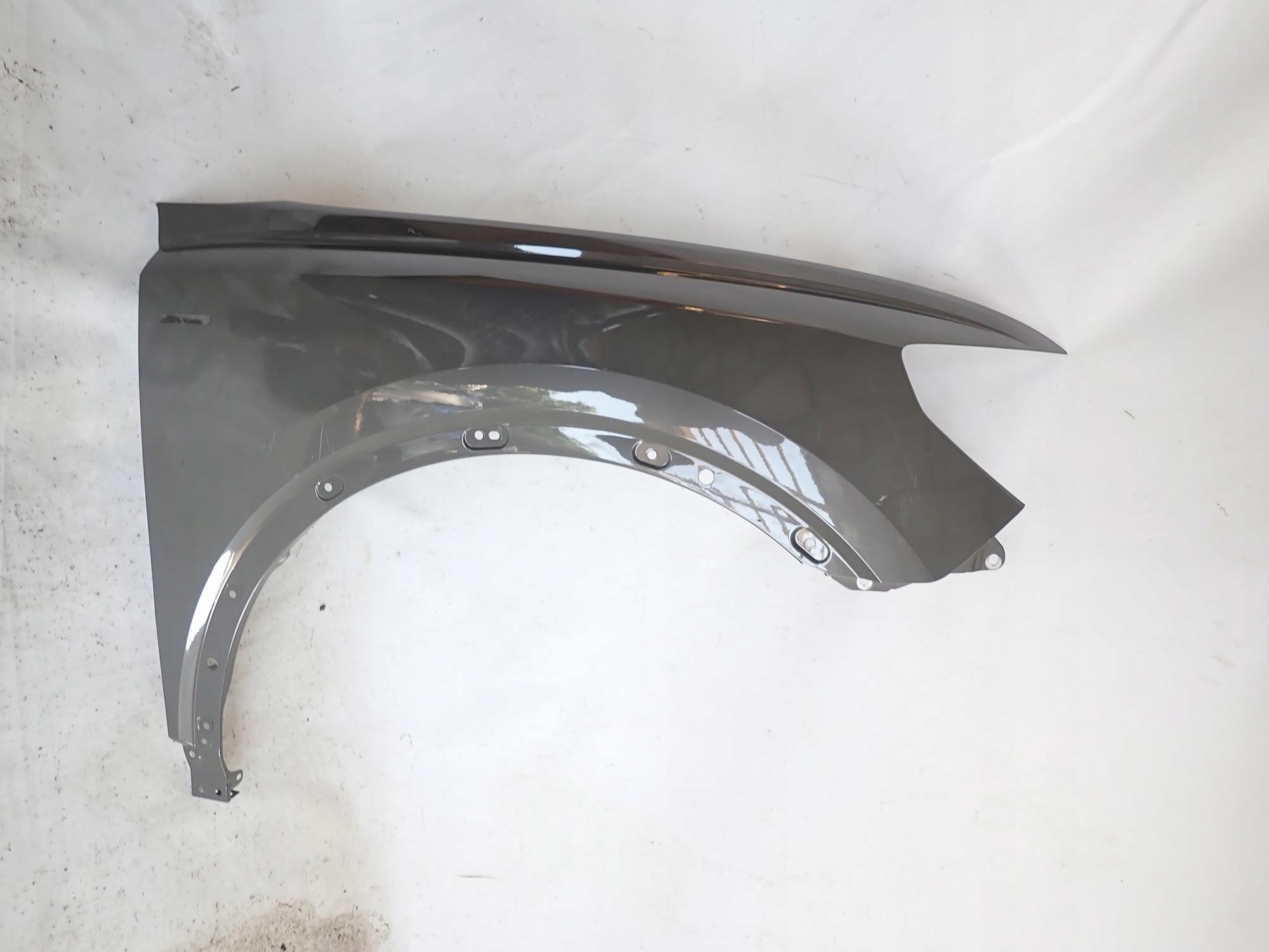 AUDI Q3 II 2 18-> fender front front right