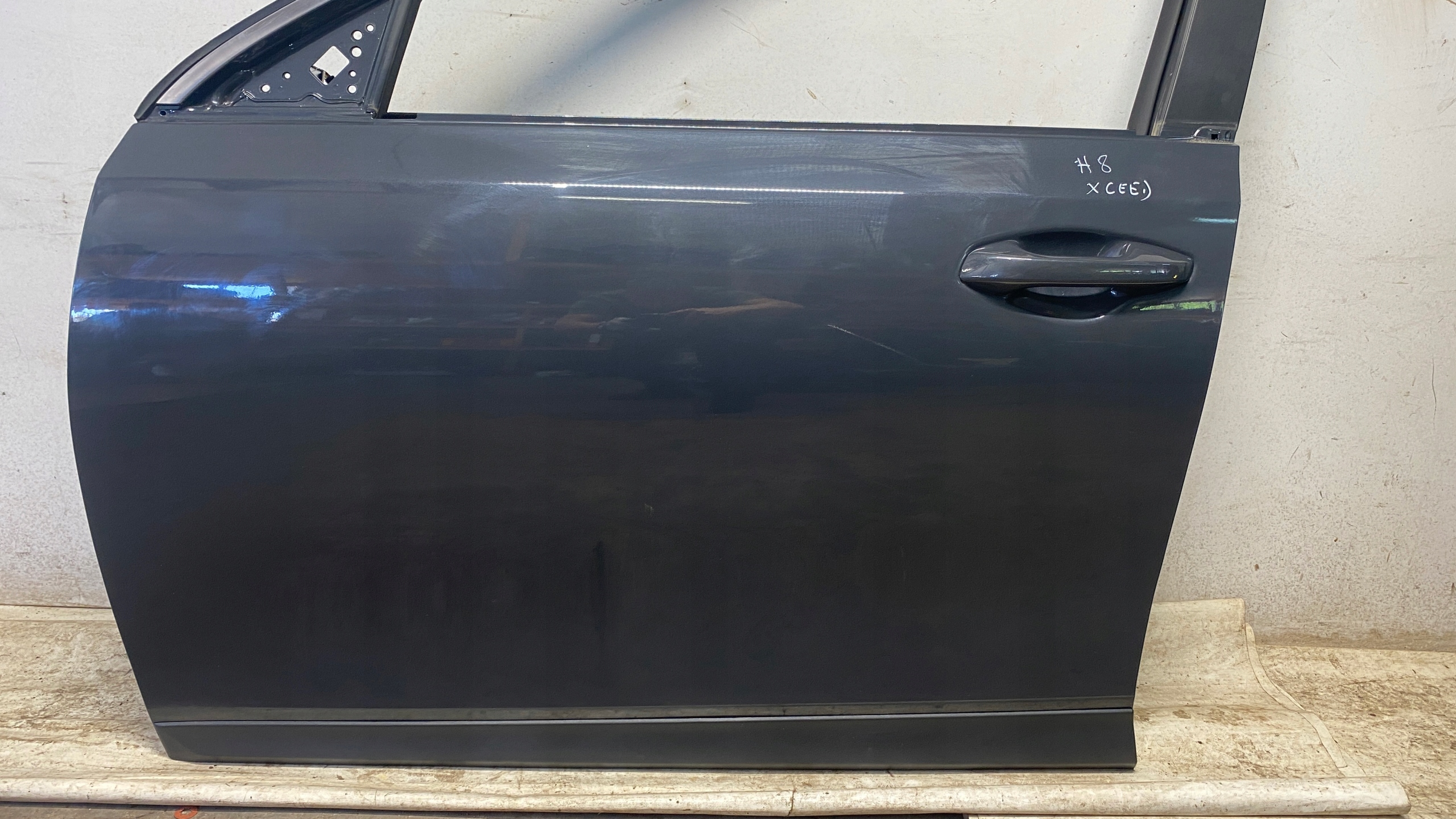 KIA XCEED X-CEED door left left front front H8 17-25
